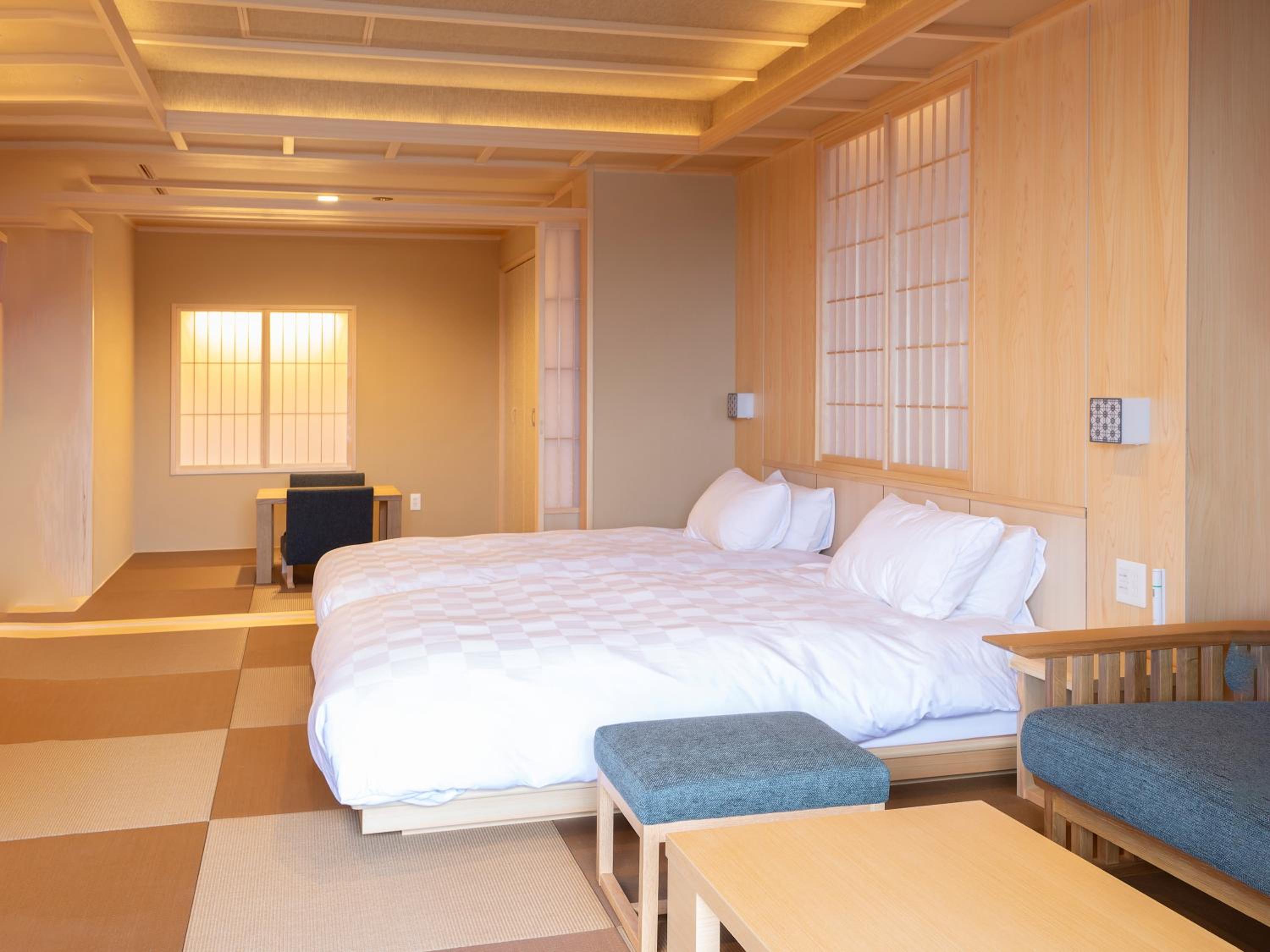 Japanese Style Quadruple Room with Tatami Area - Photo 7