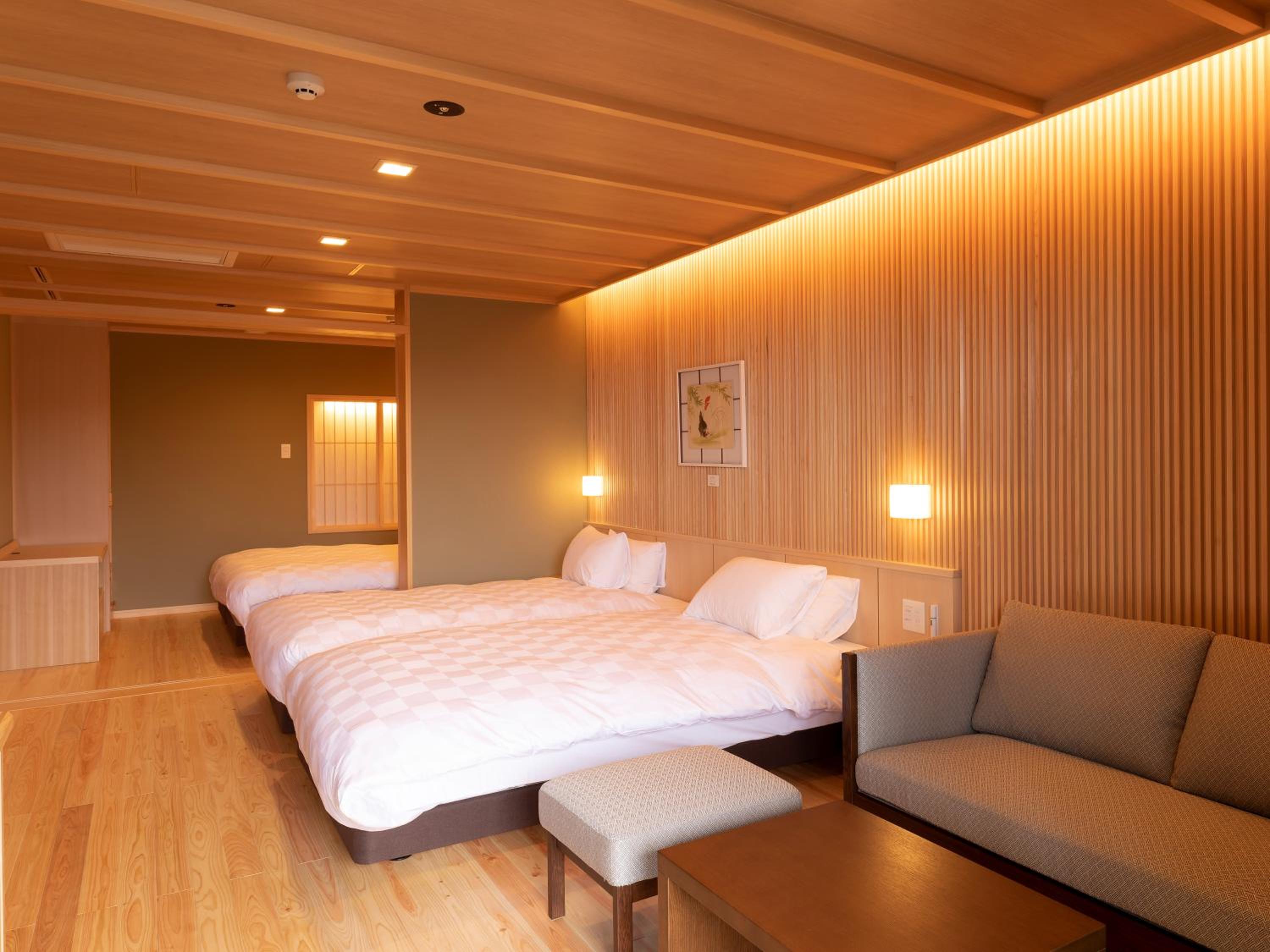 Quadruple Room - Photo 2
