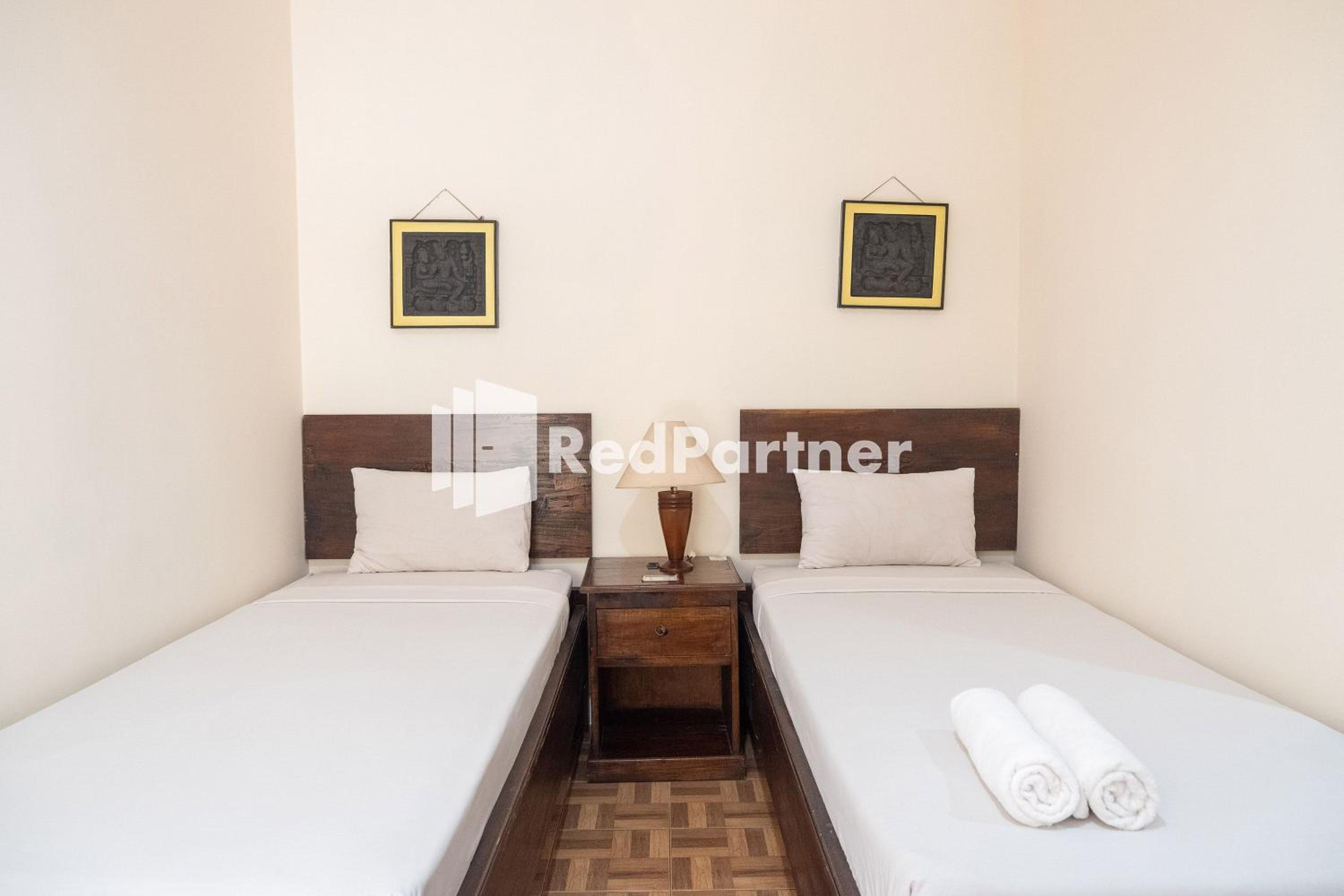 Standard Twin Room - Photo 7