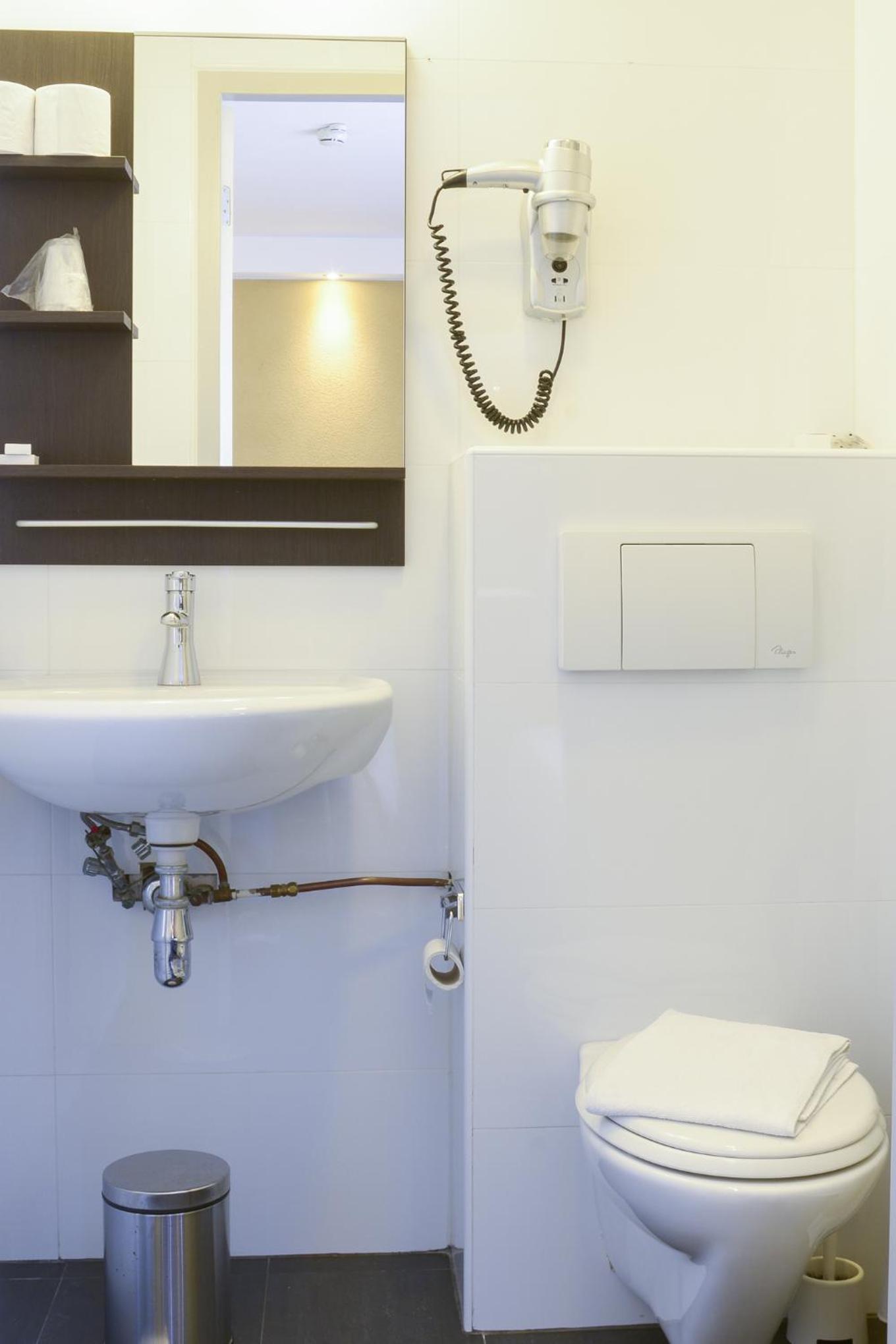 Triple Room - Photo 5