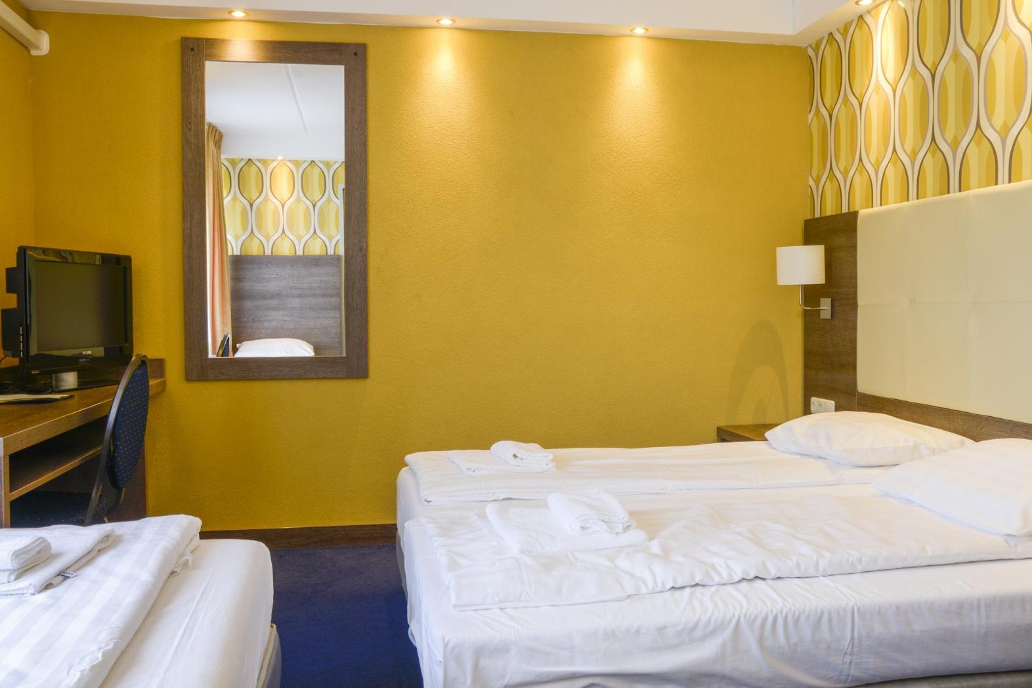 Triple Room - Photo 2