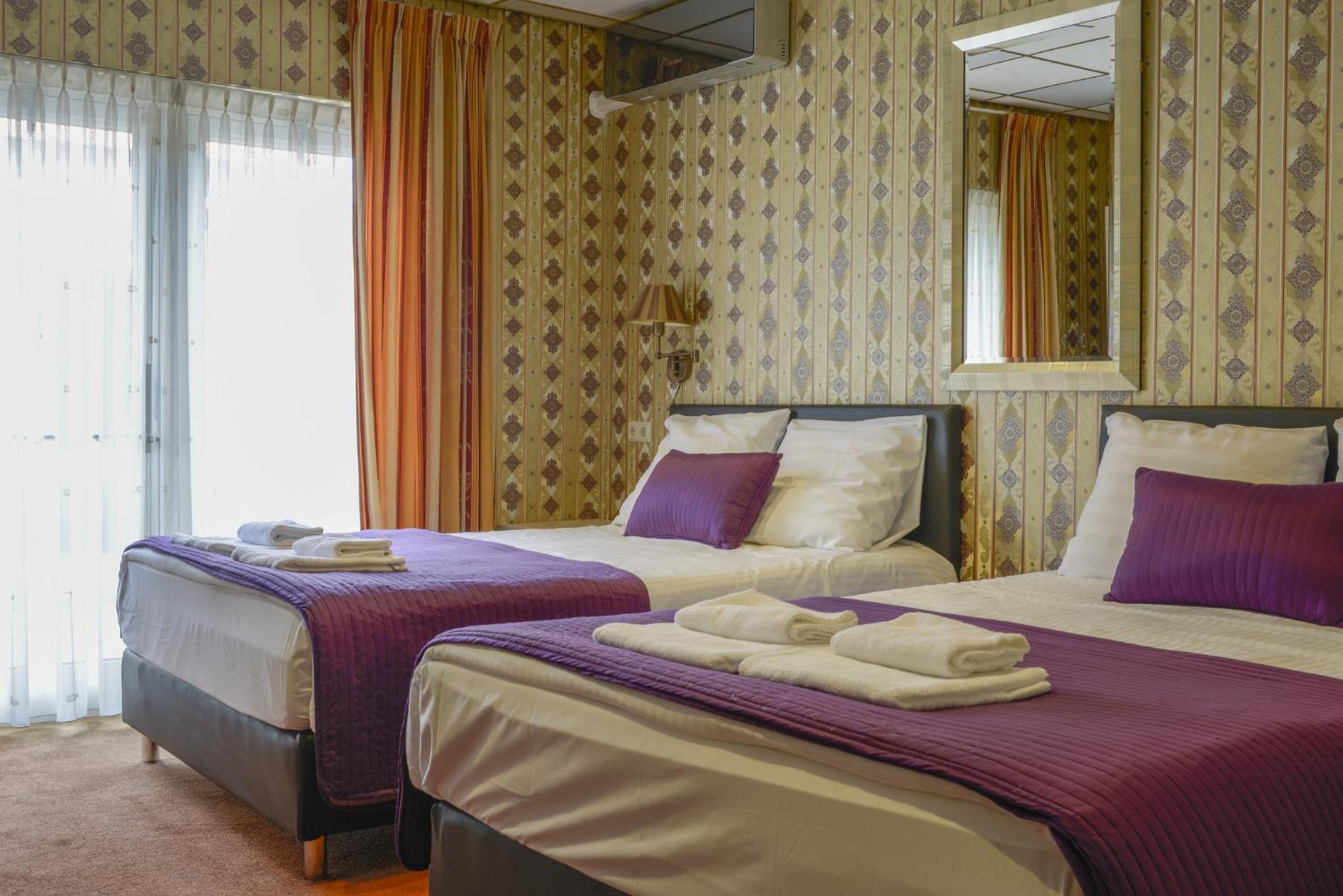 Quadruple Room - Photo 2