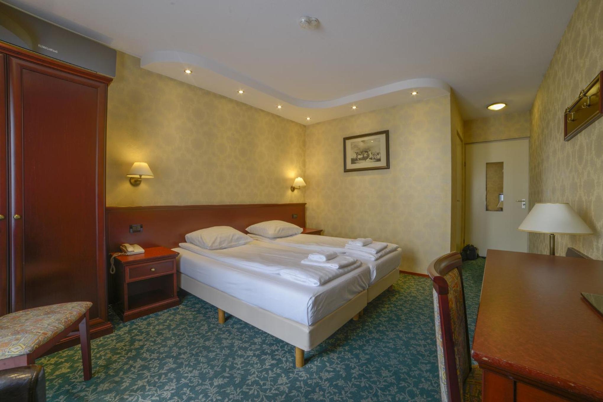 Superior Single or Double Room - Photo 4
