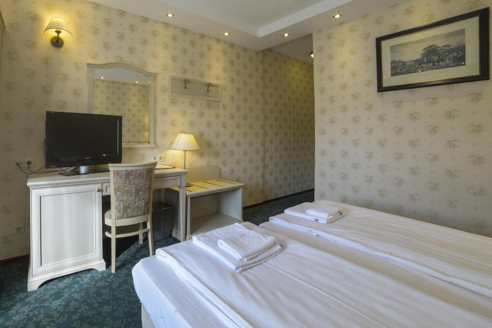 Superior Triple Room - Photo 3