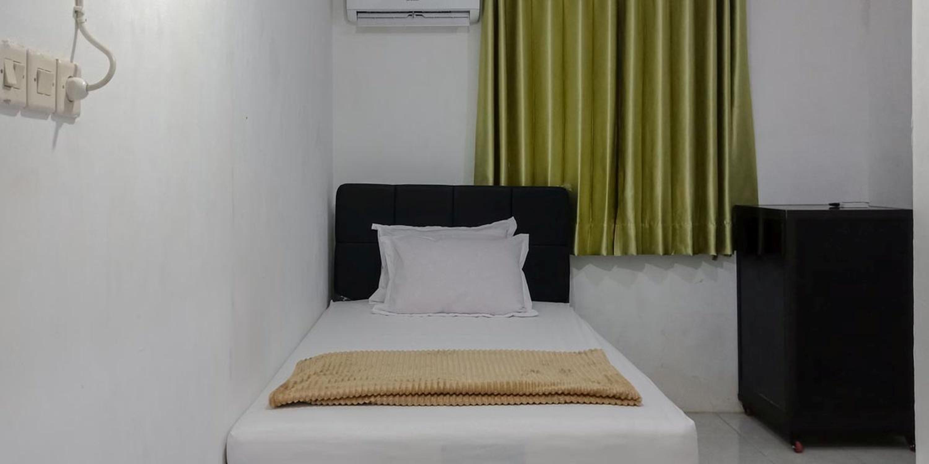 Economy Double Room photo 3