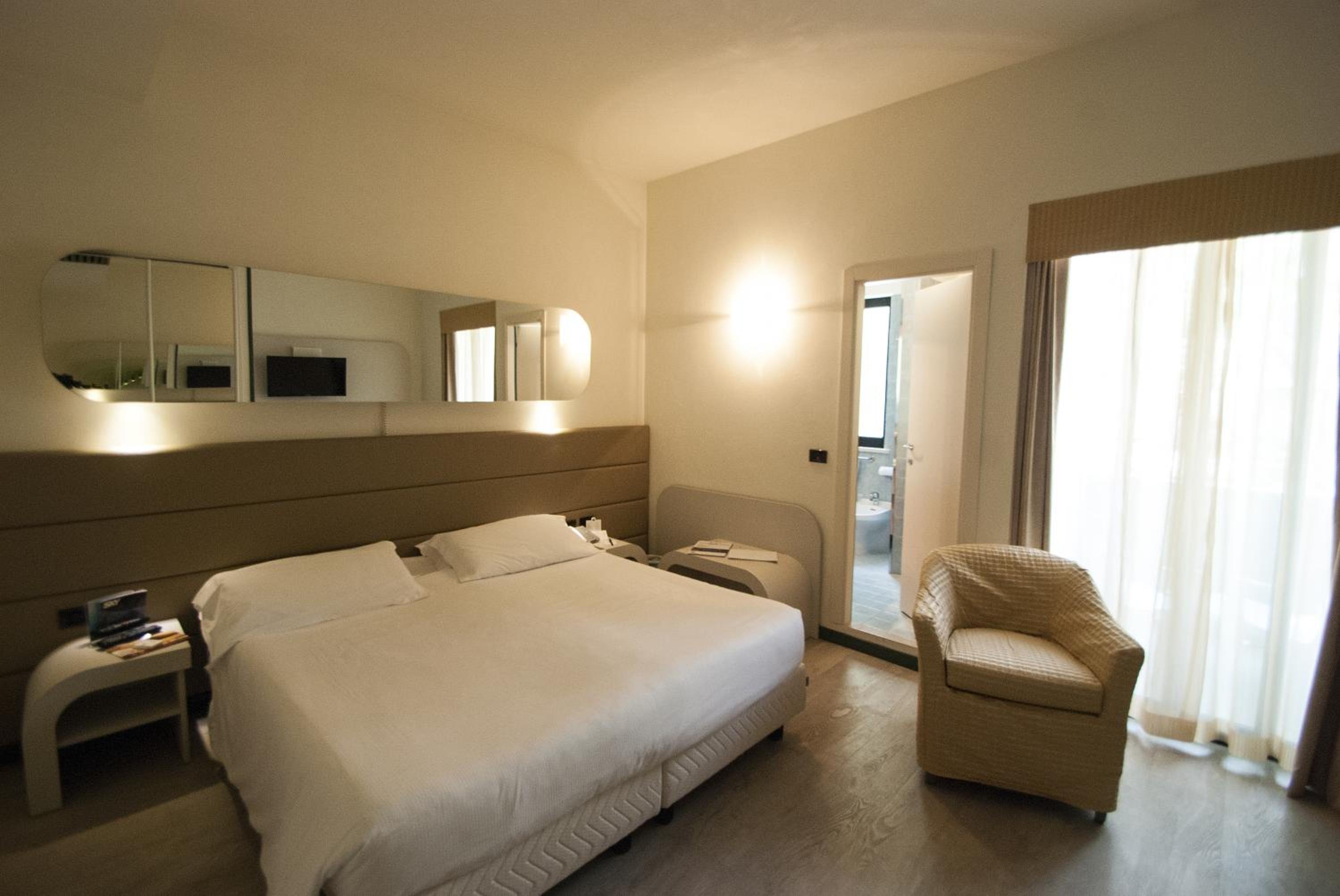 Classic Double or Twin Room - Photo 1
