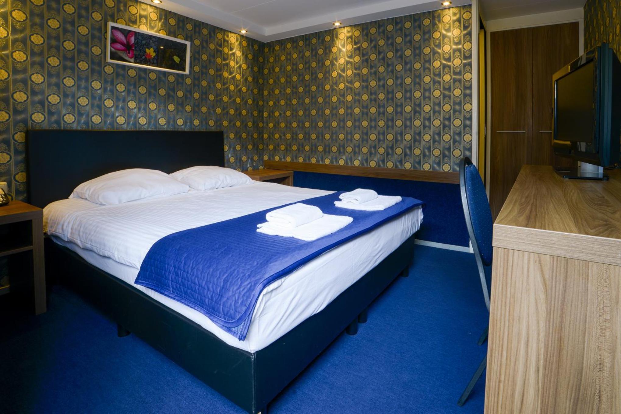 Budget Single or Double Room - Photo 6