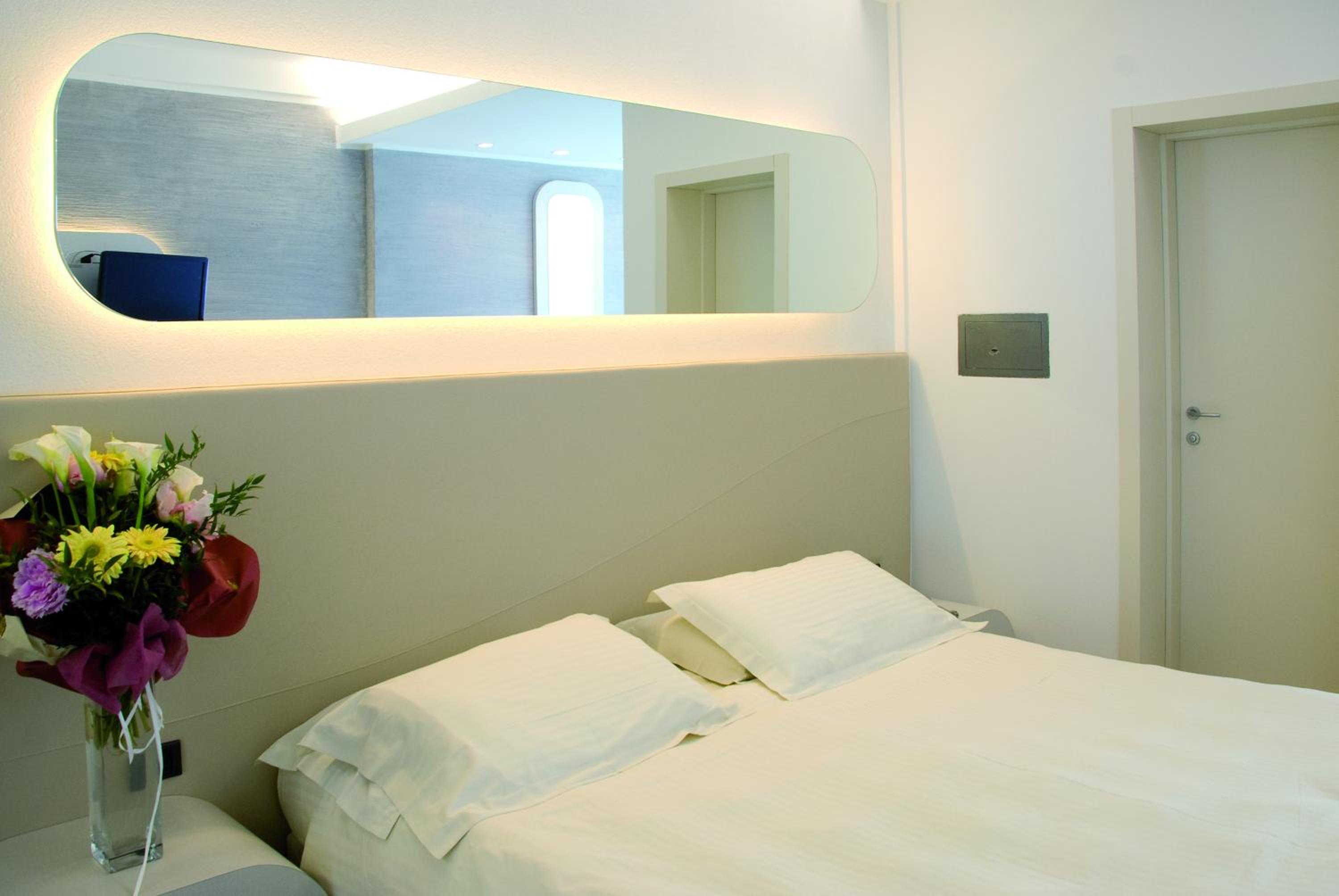 Superior Double or Twin Room - Photo 3