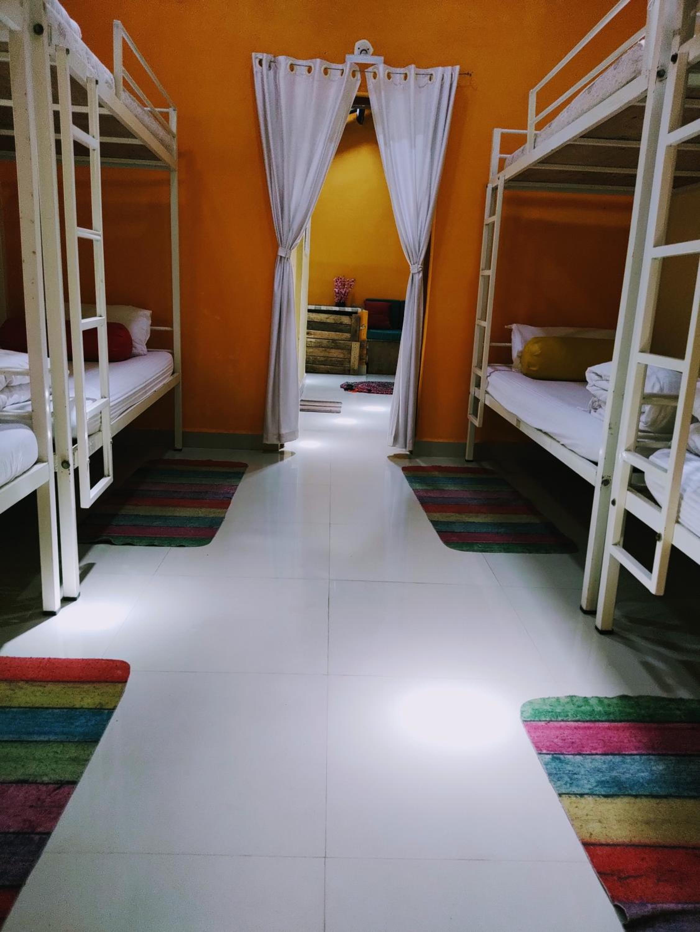 Bed in 8-Bed Mixed Dormitory Room photo 3