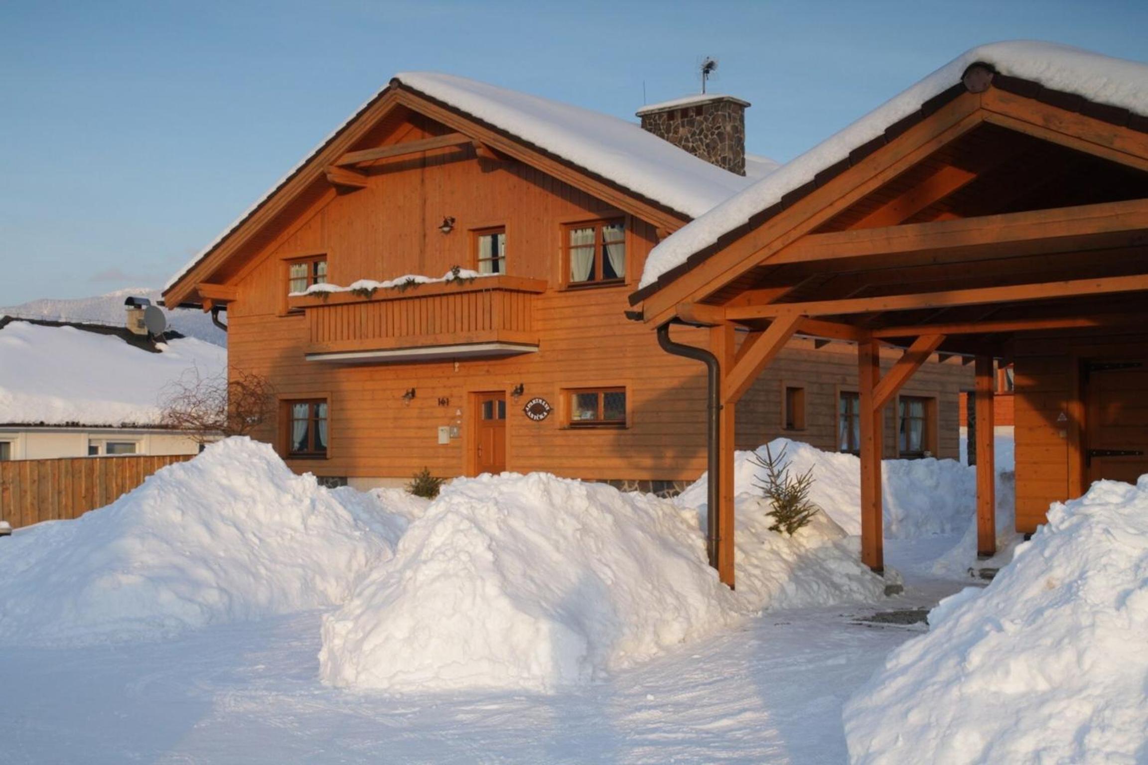 Apartment with Mountain View - Photo 12