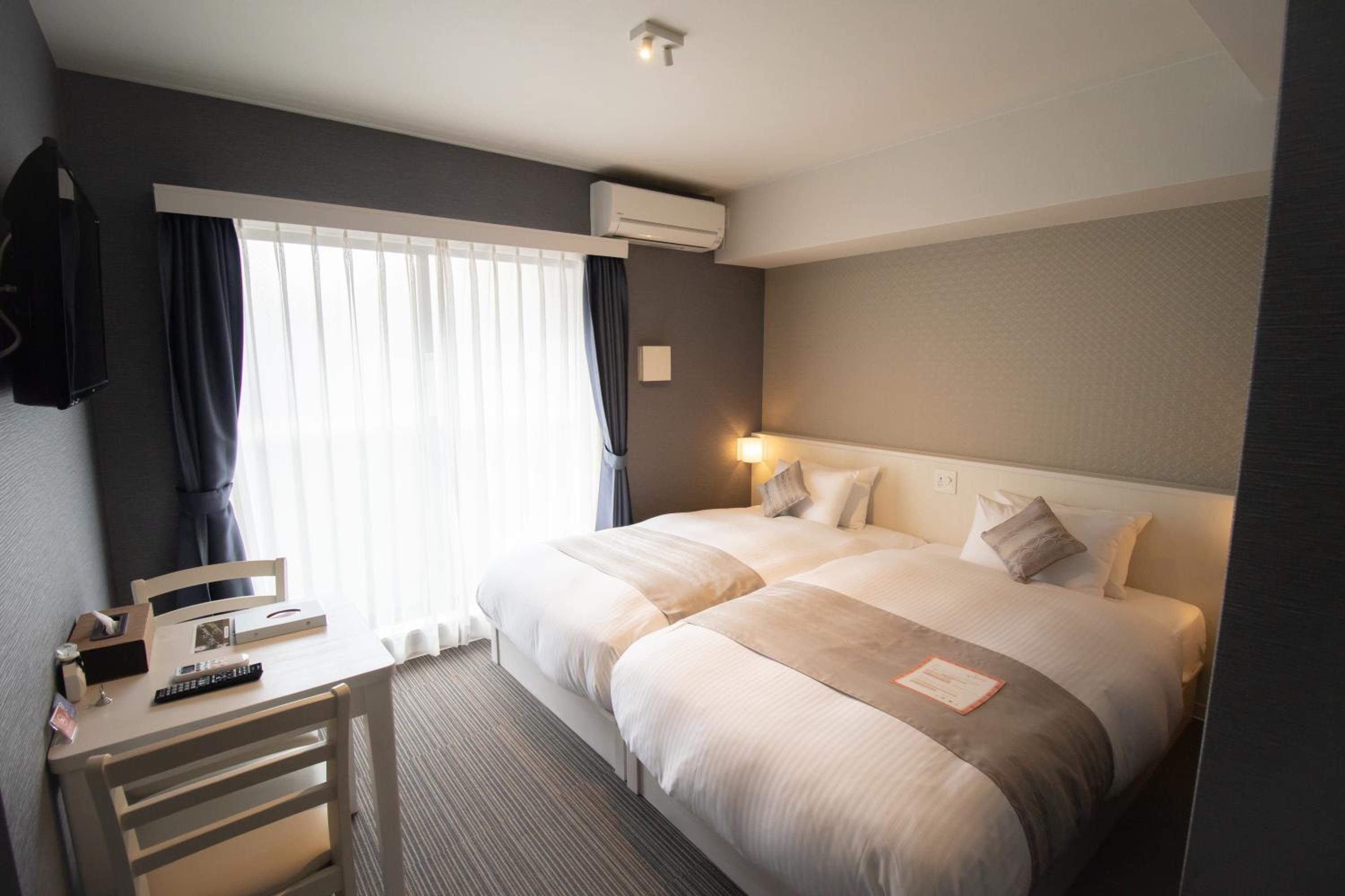 Superior Twin Room - Photo 10