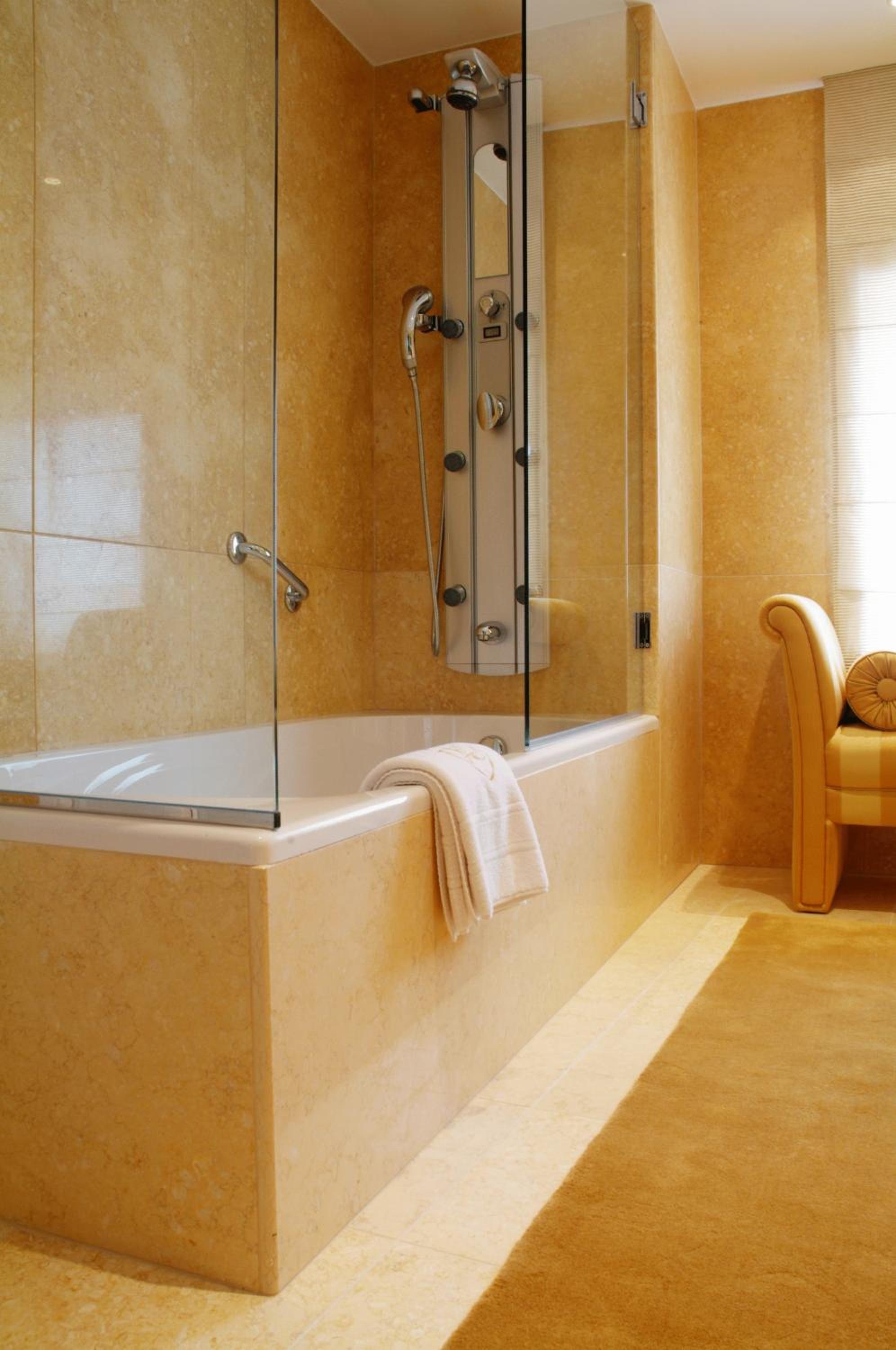 Suite - Photo 4