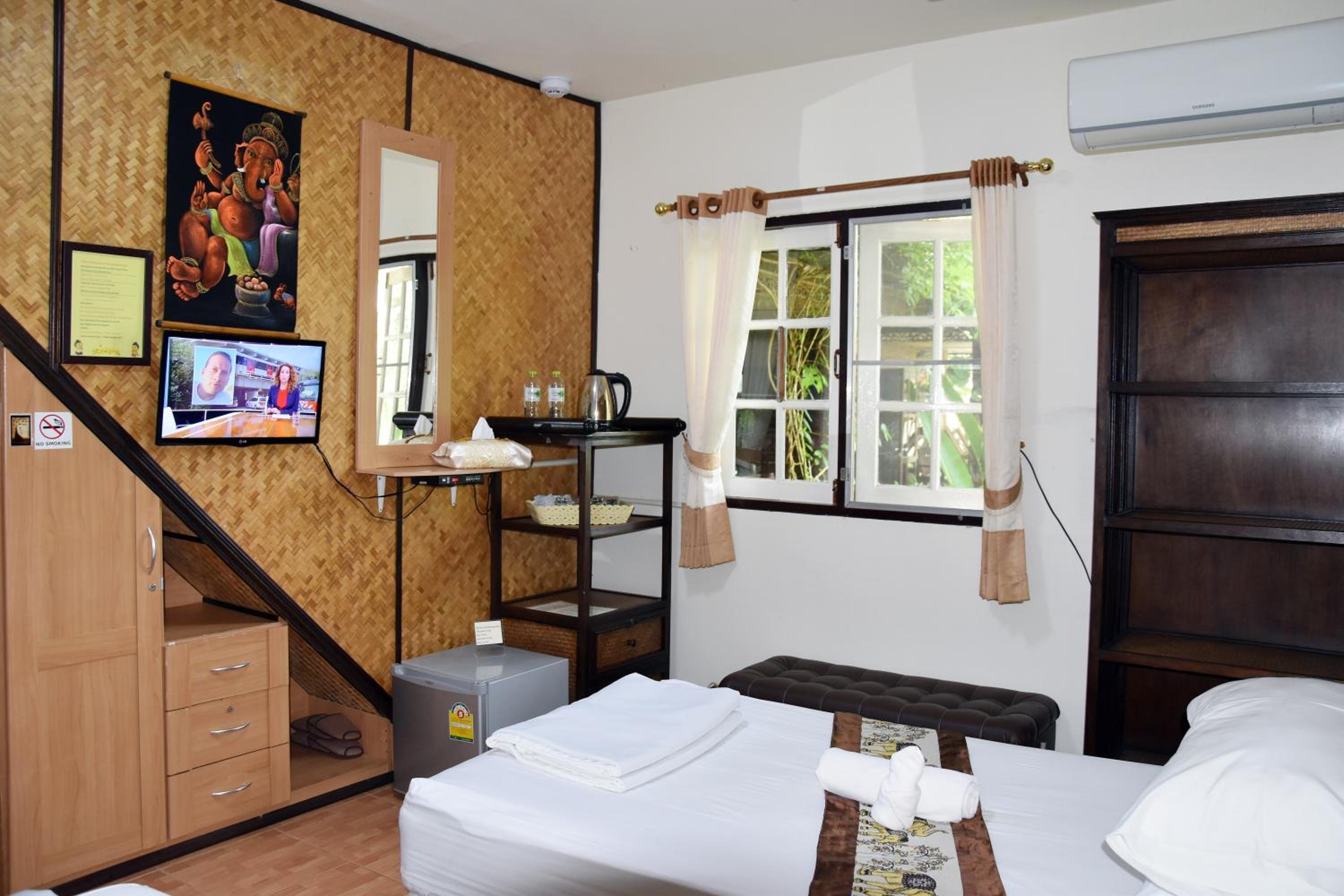 Two-Bedroom Apartment - Photo 4