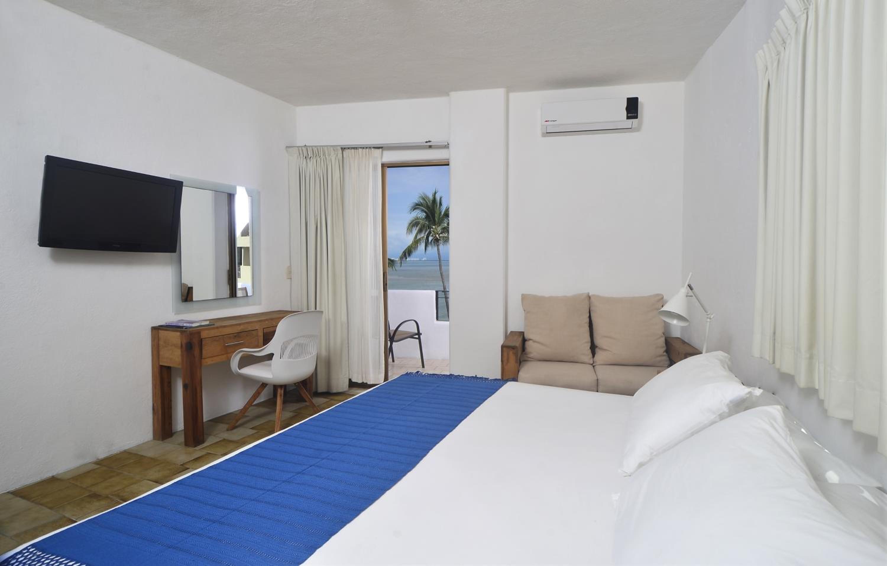 Standard Suite - Photo 4
