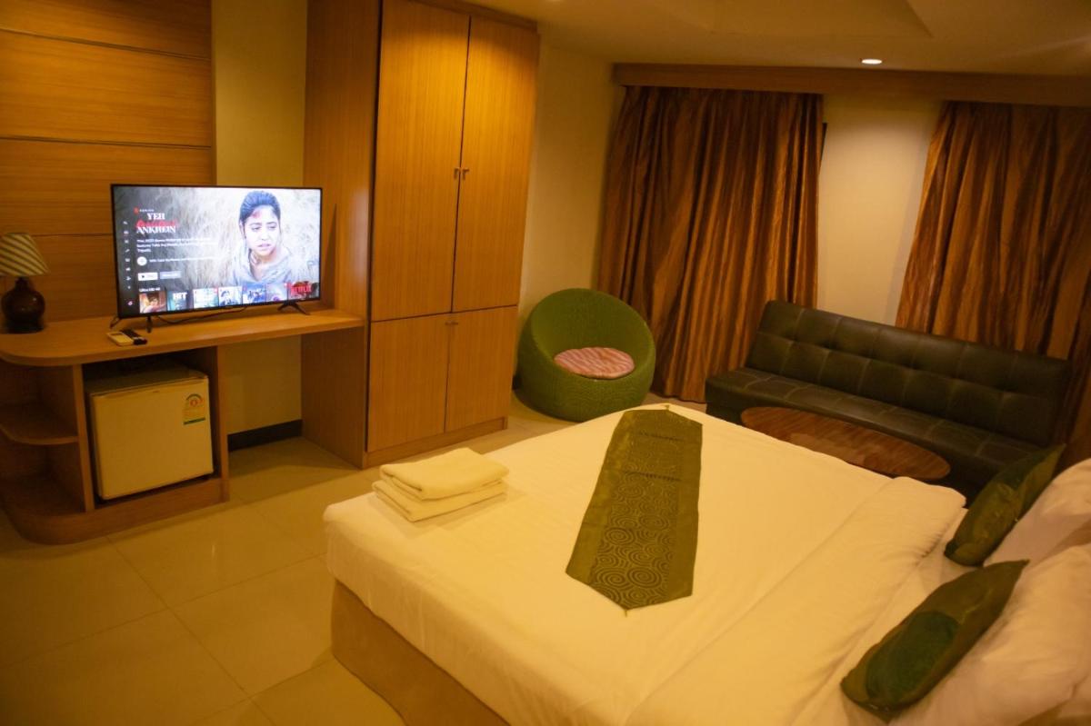 Superior Deluxe Double or Twin Room  - Photo 2