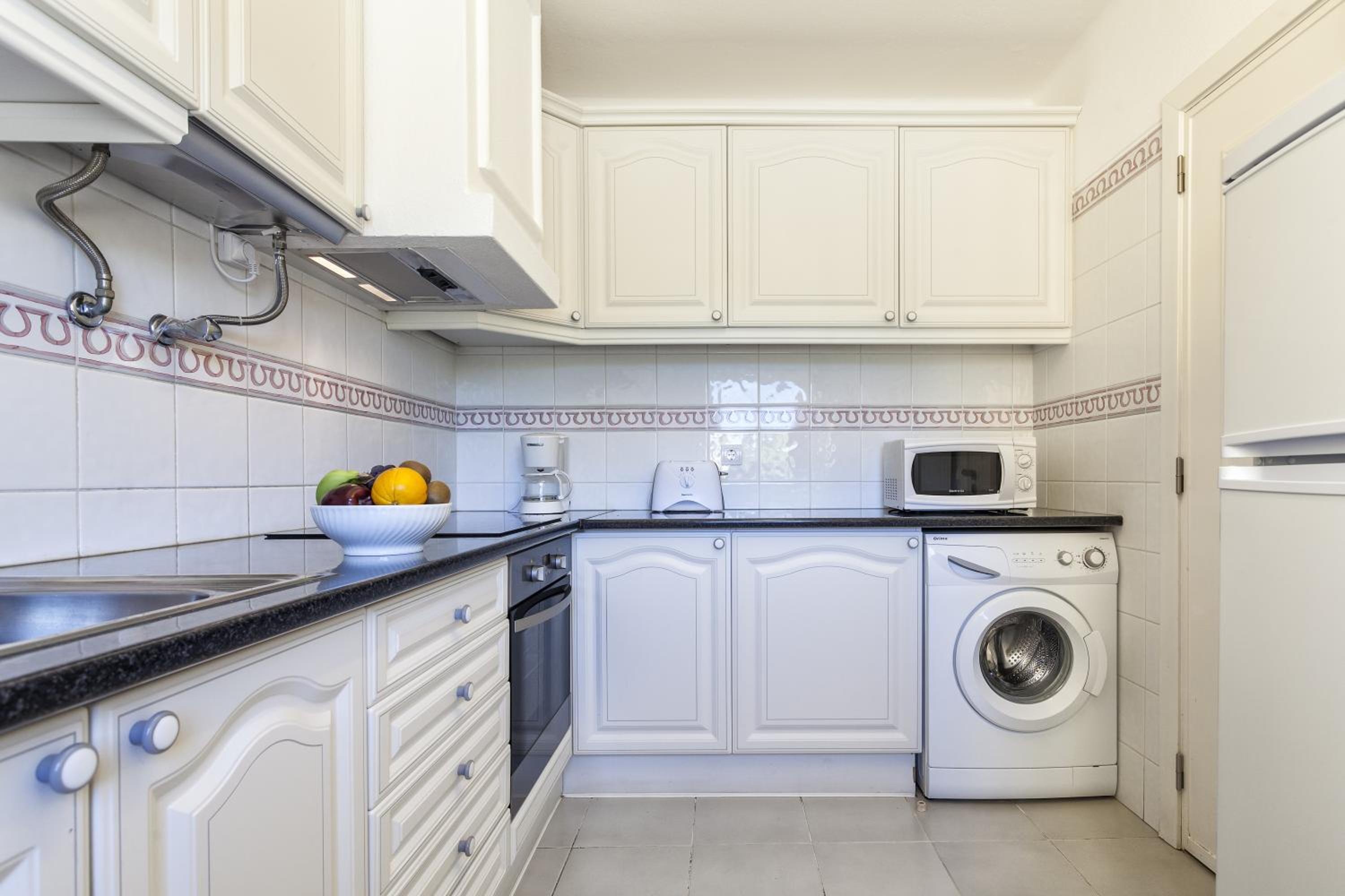 Premium Two-Bedroom Apartment - Photo 4