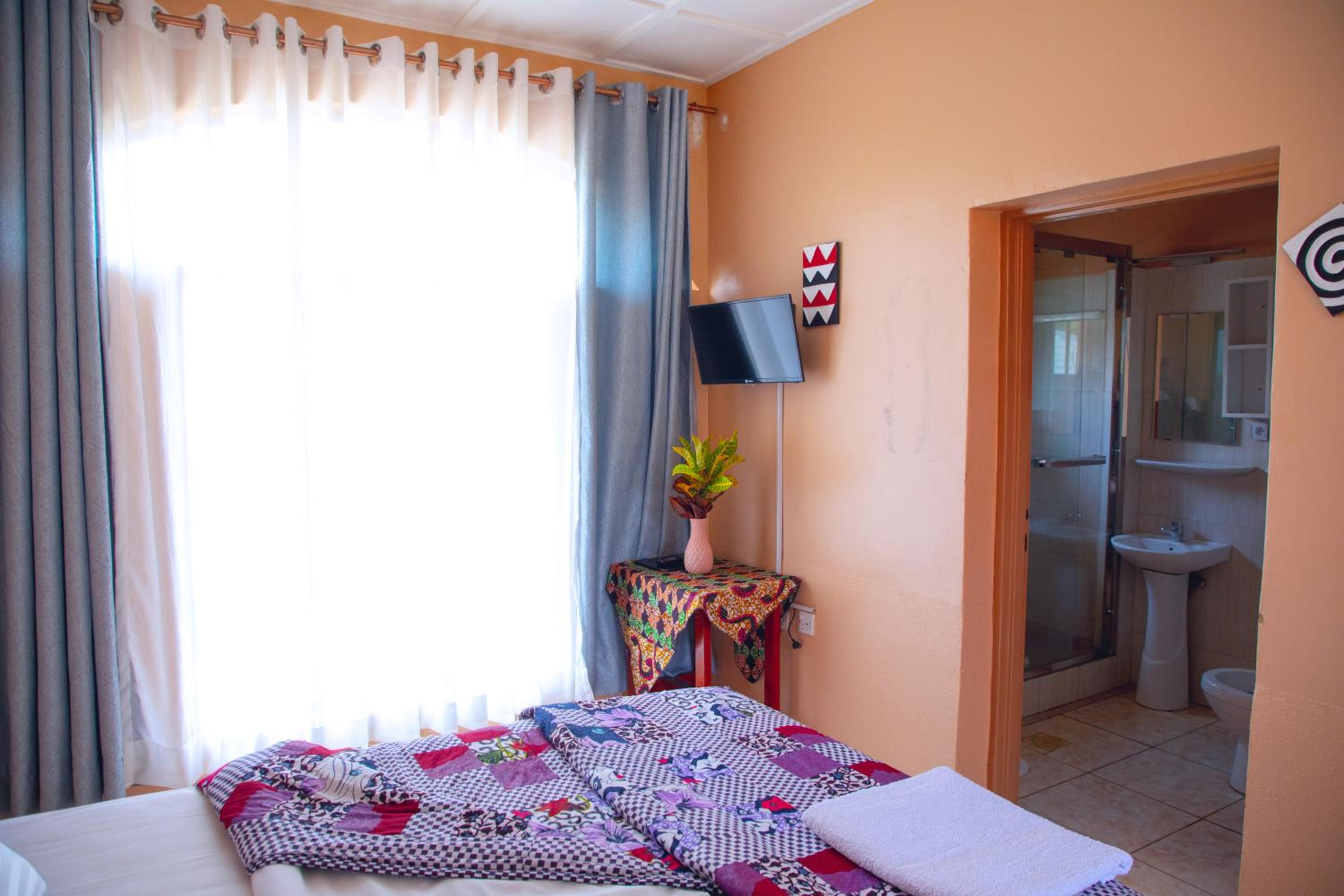 Deluxe Double Room - Photo 7