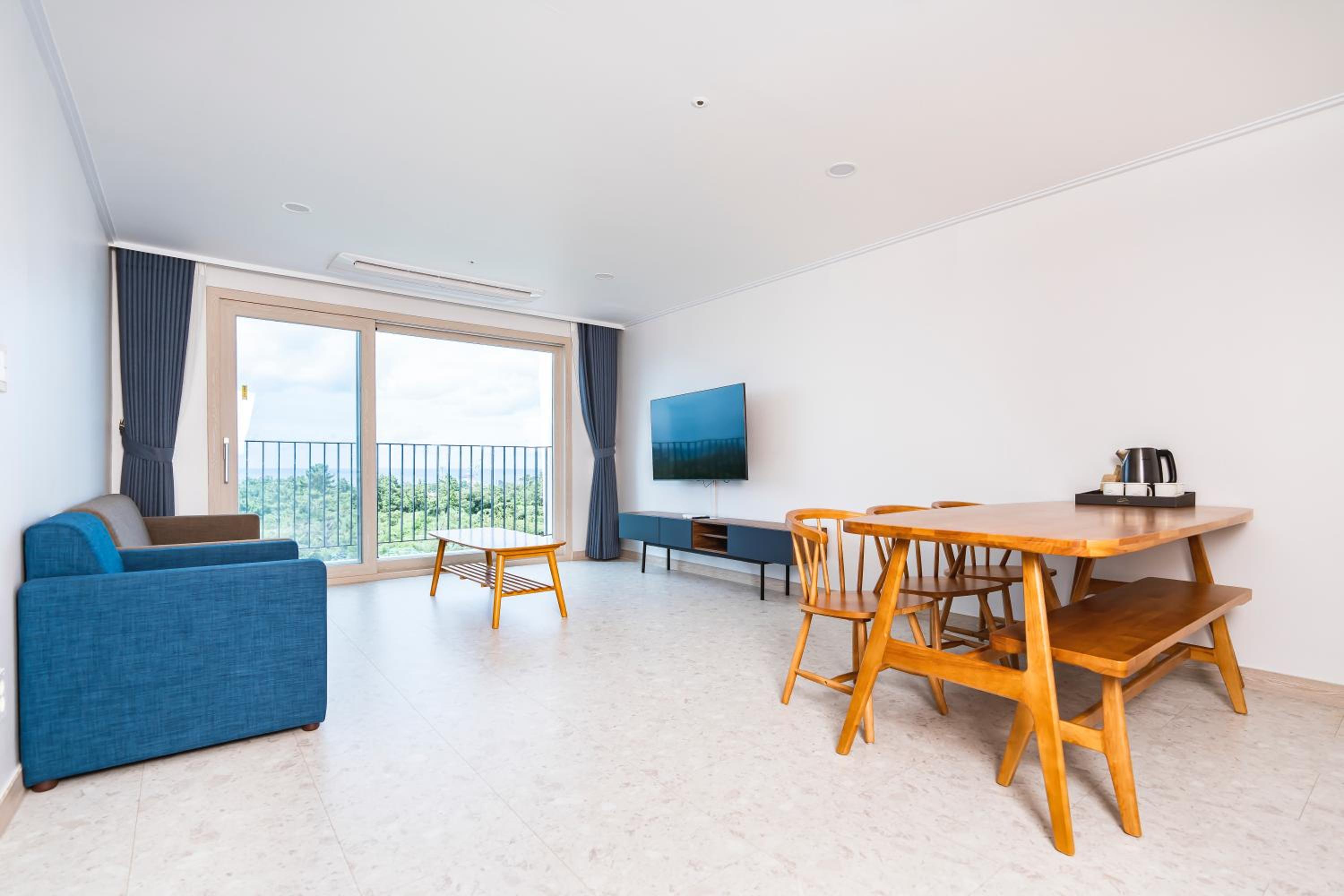 Family Suite A photo 2