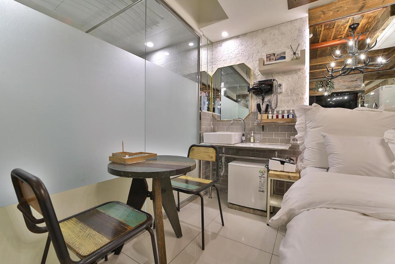 Standard Room With Breakfast photo 3