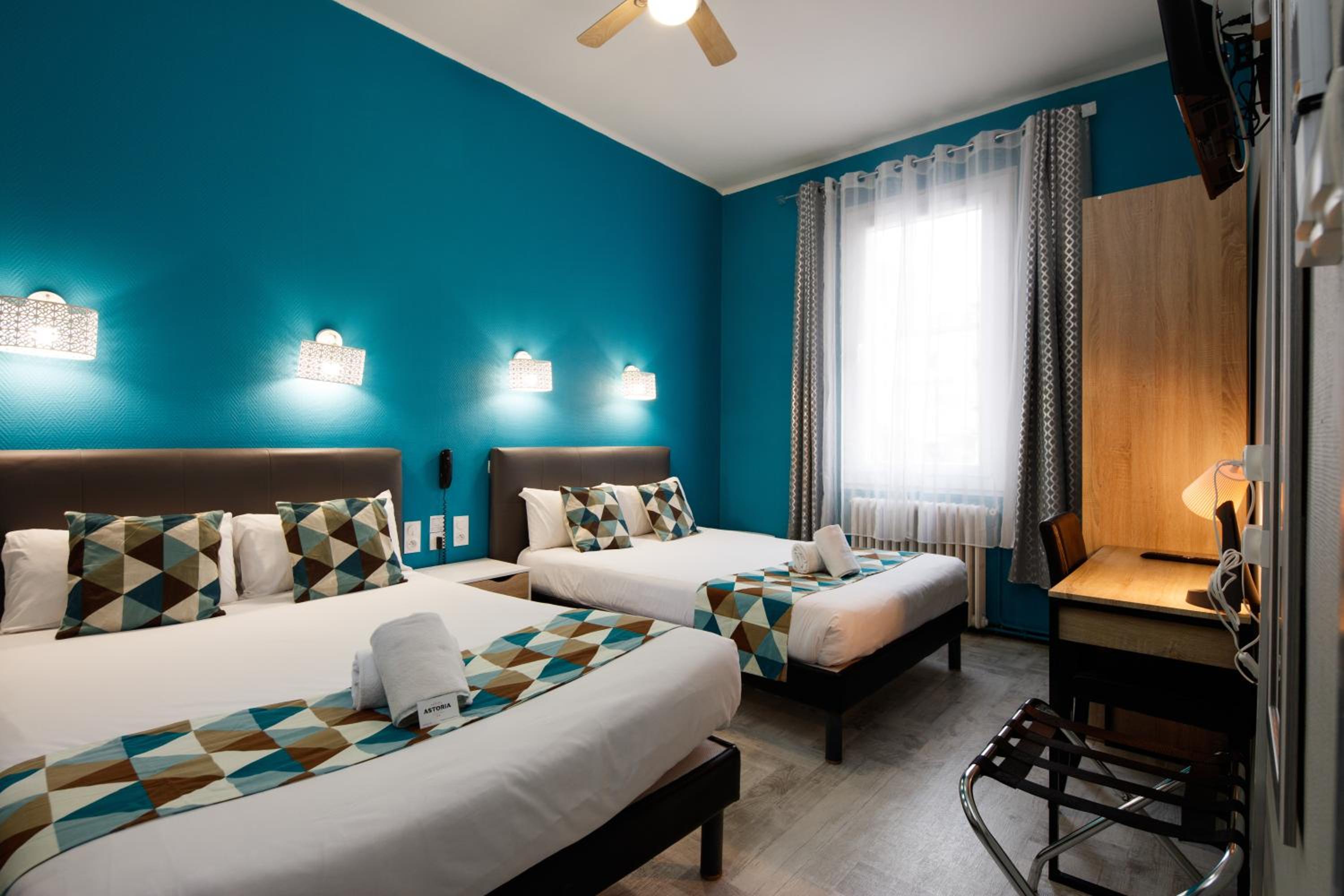 Quadruple Room with Air Conditioning - Photo 6