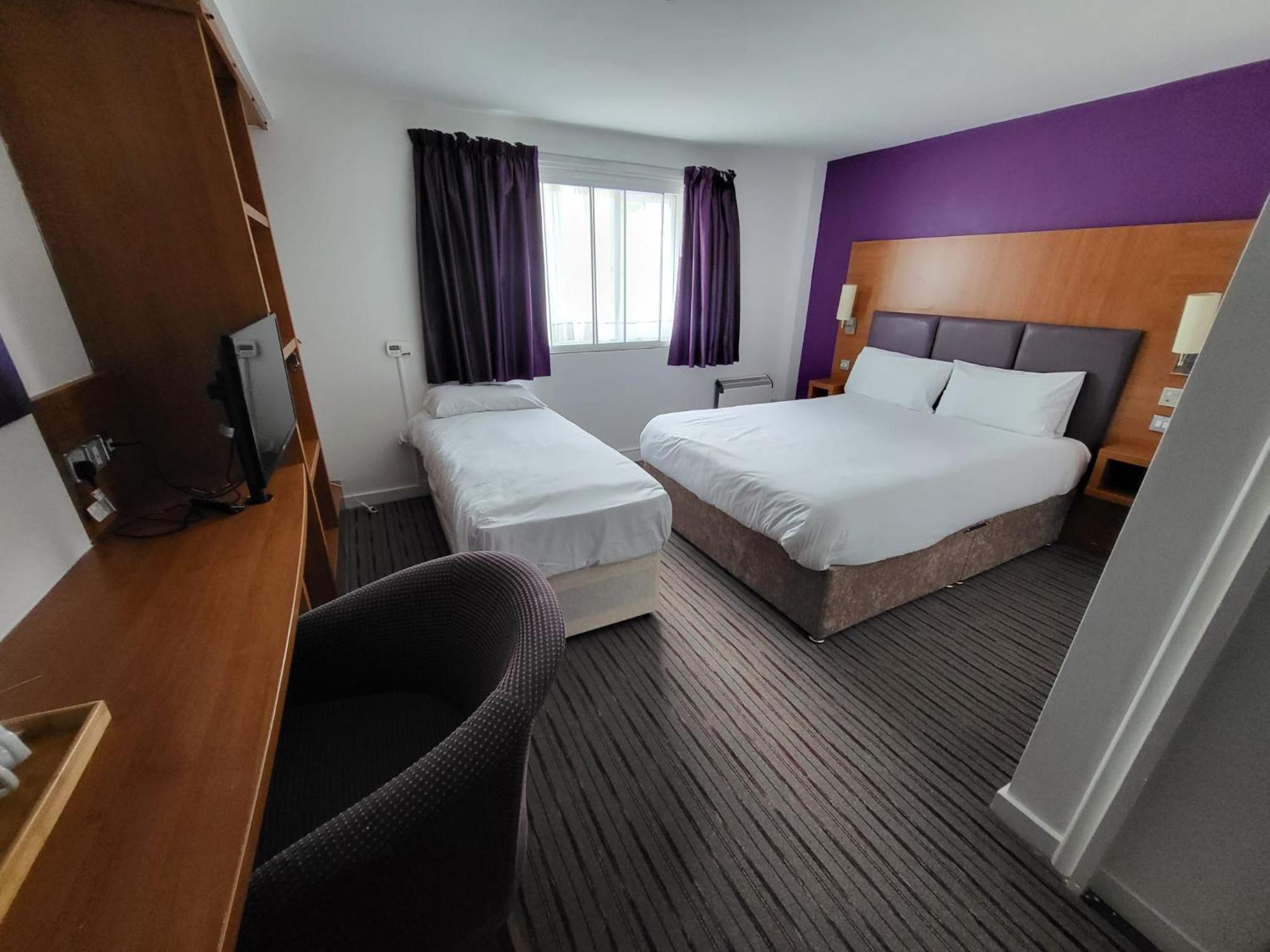 Standard Triple Room - Photo 6