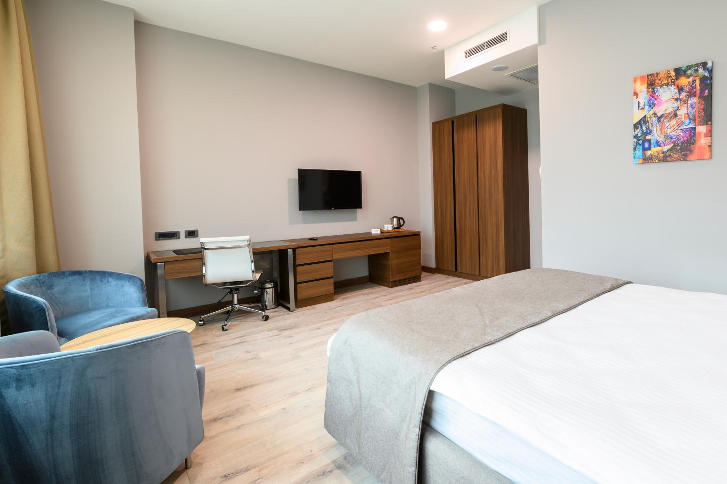 Superior King Room photo 2