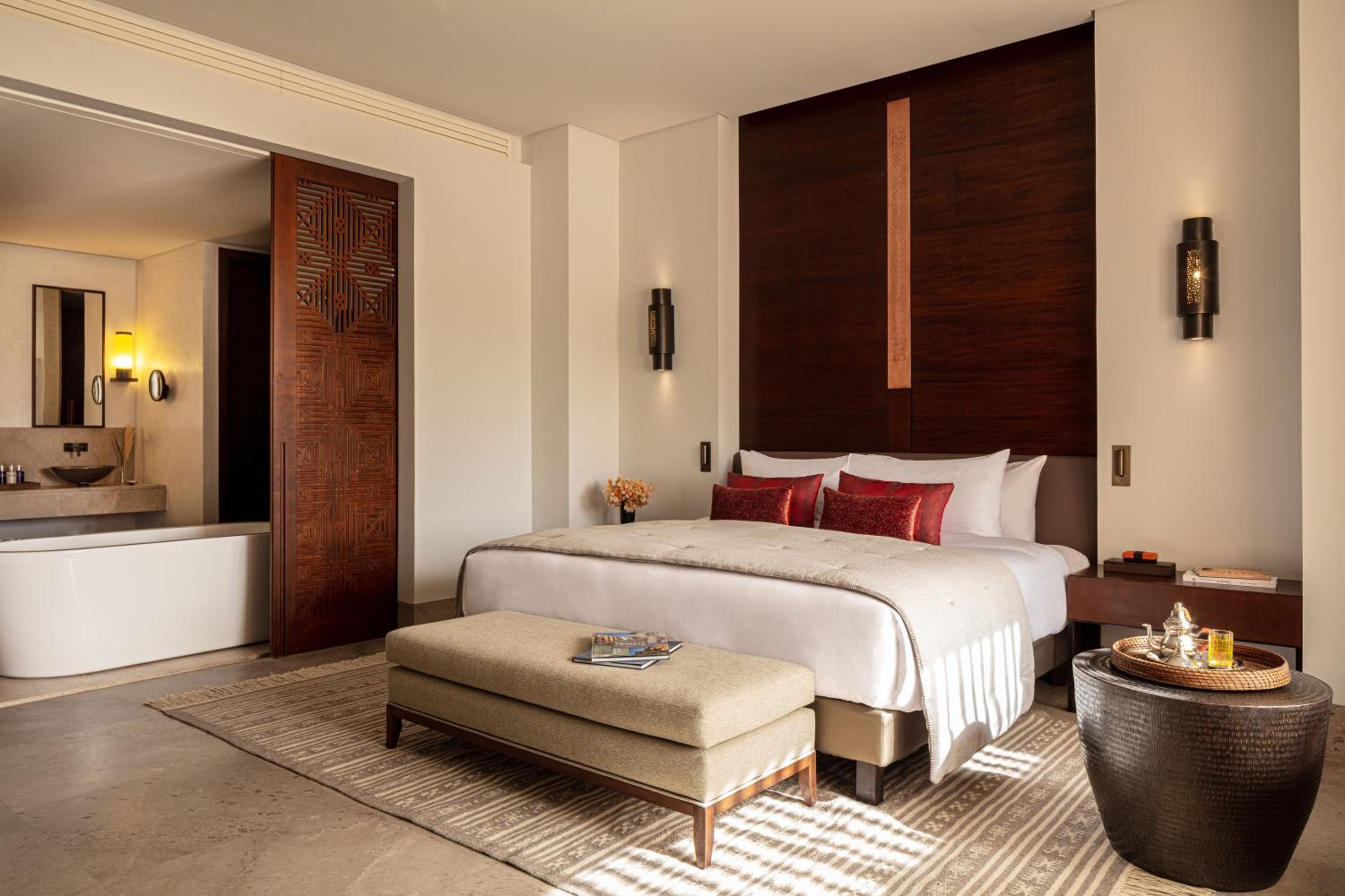 Deluxe Sahara View Suite