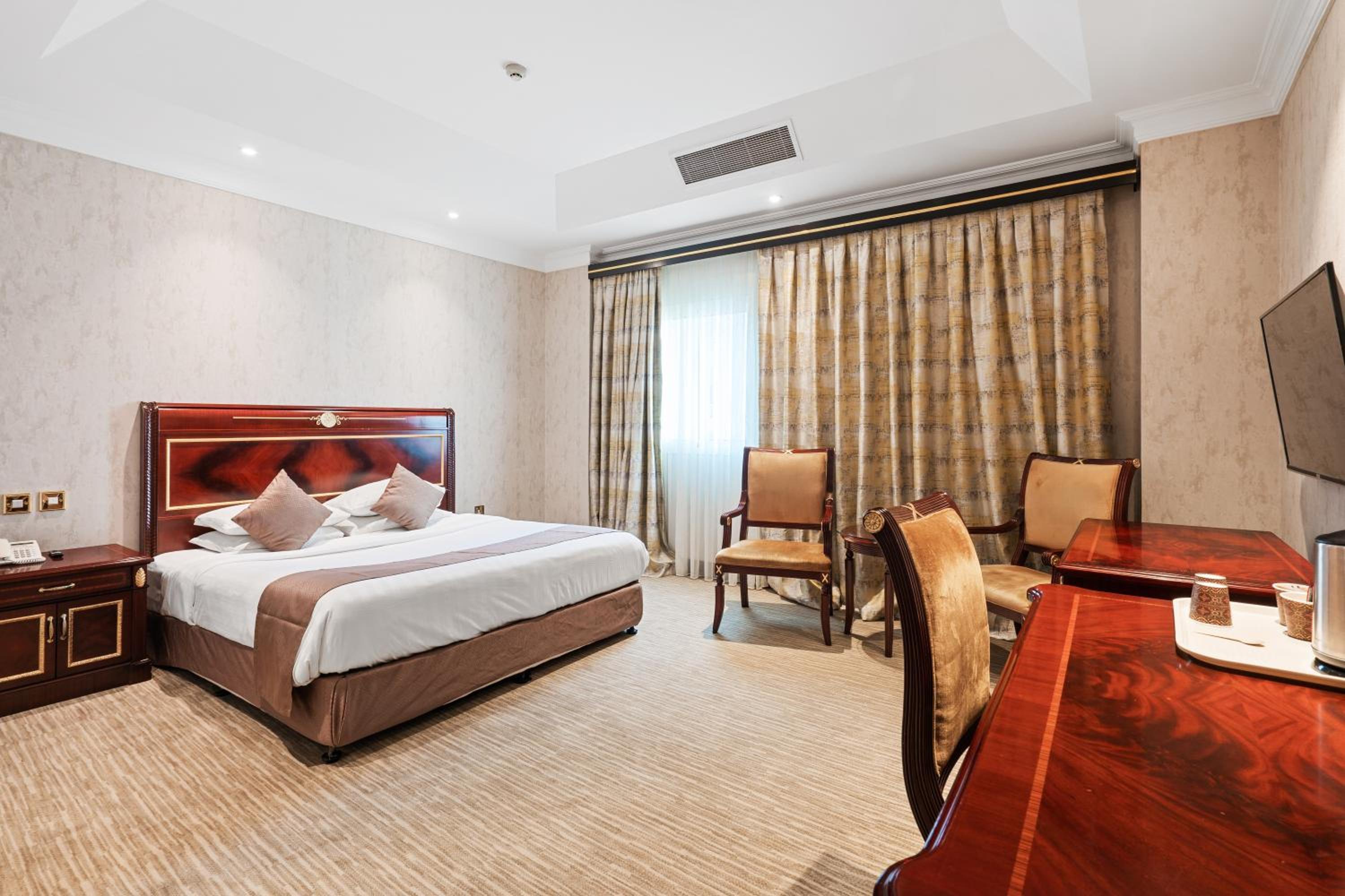 Standard Double or Twin Room - Photo 5