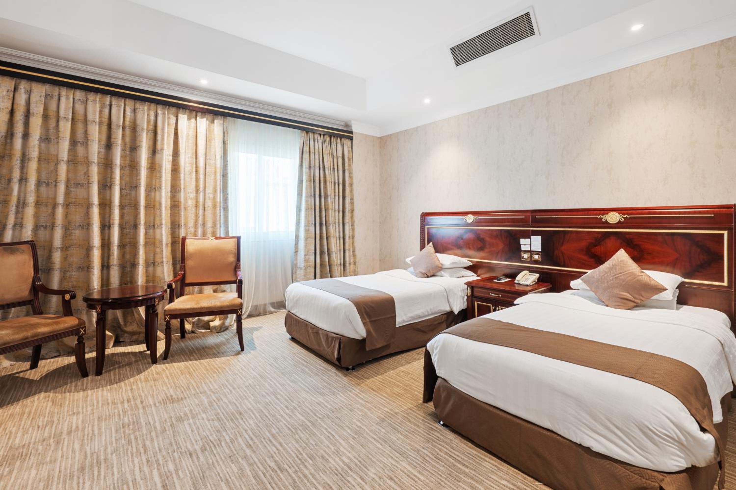 Standard Double or Twin Room - Photo 6