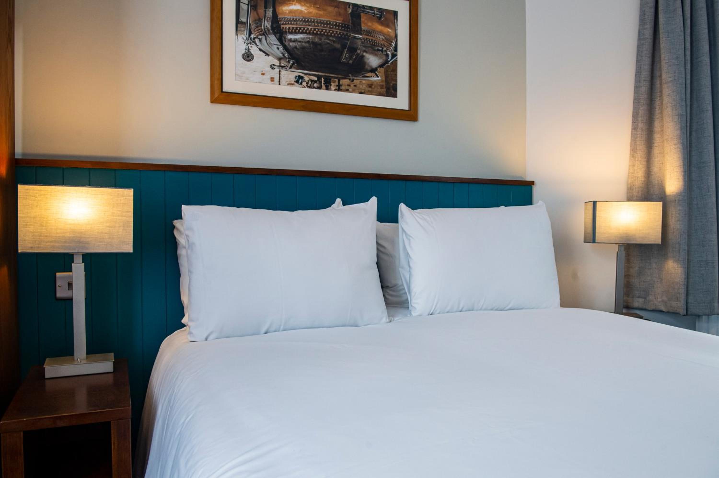 Double Room - Photo 12