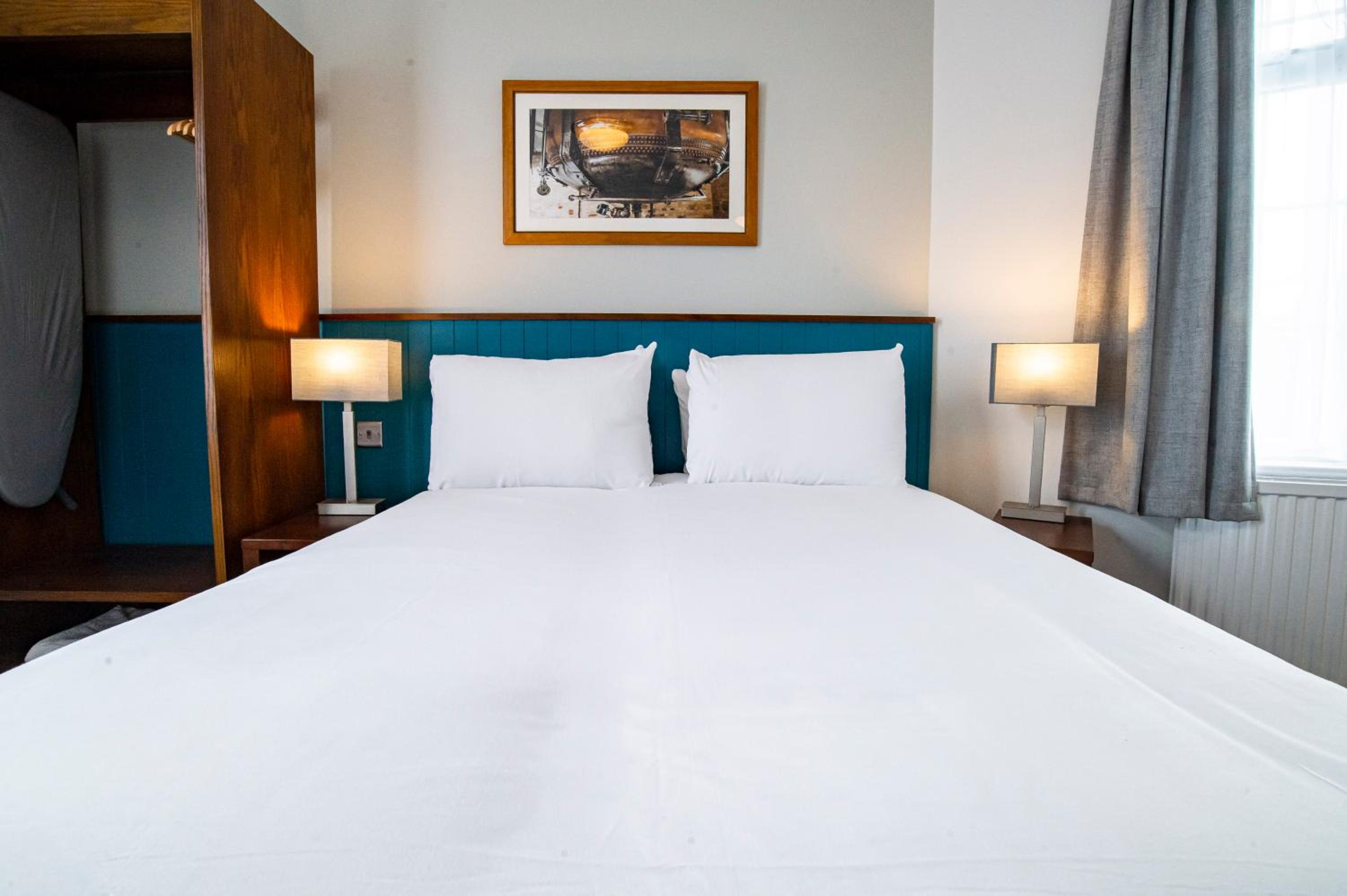 Double Room - Photo 15