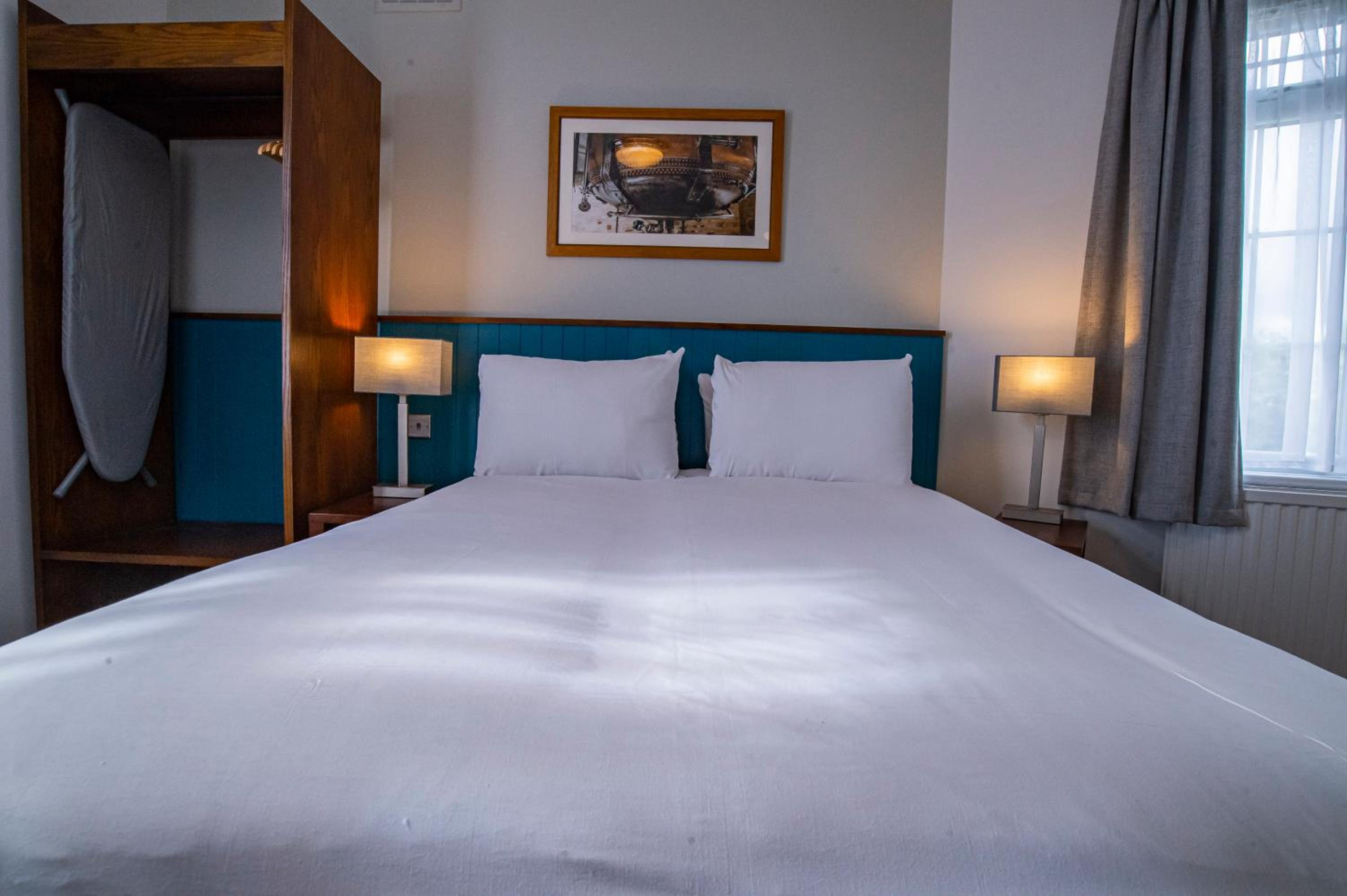 Double Room - Photo 16