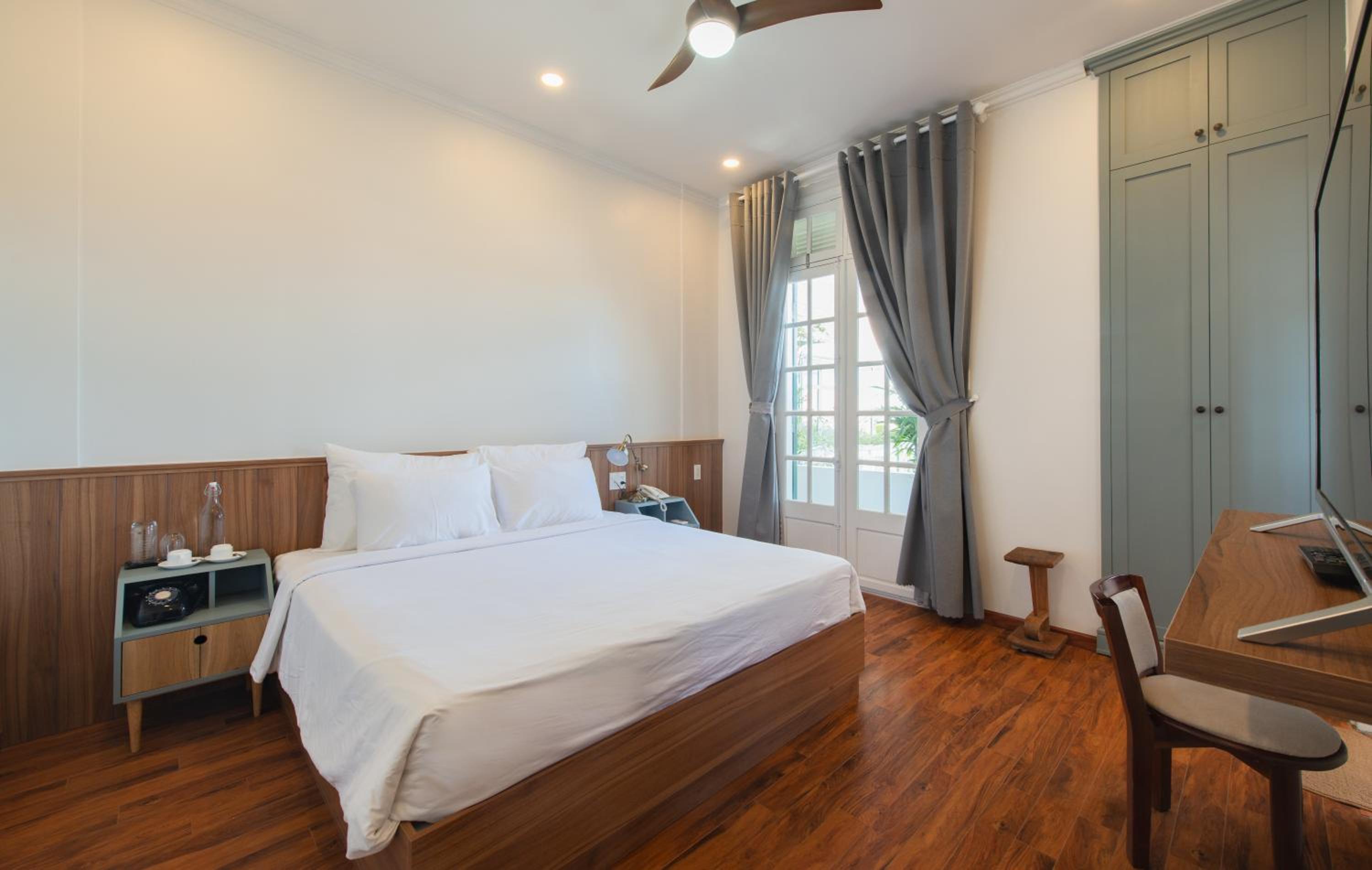 Superior Double Room with Balcony - Photo 22