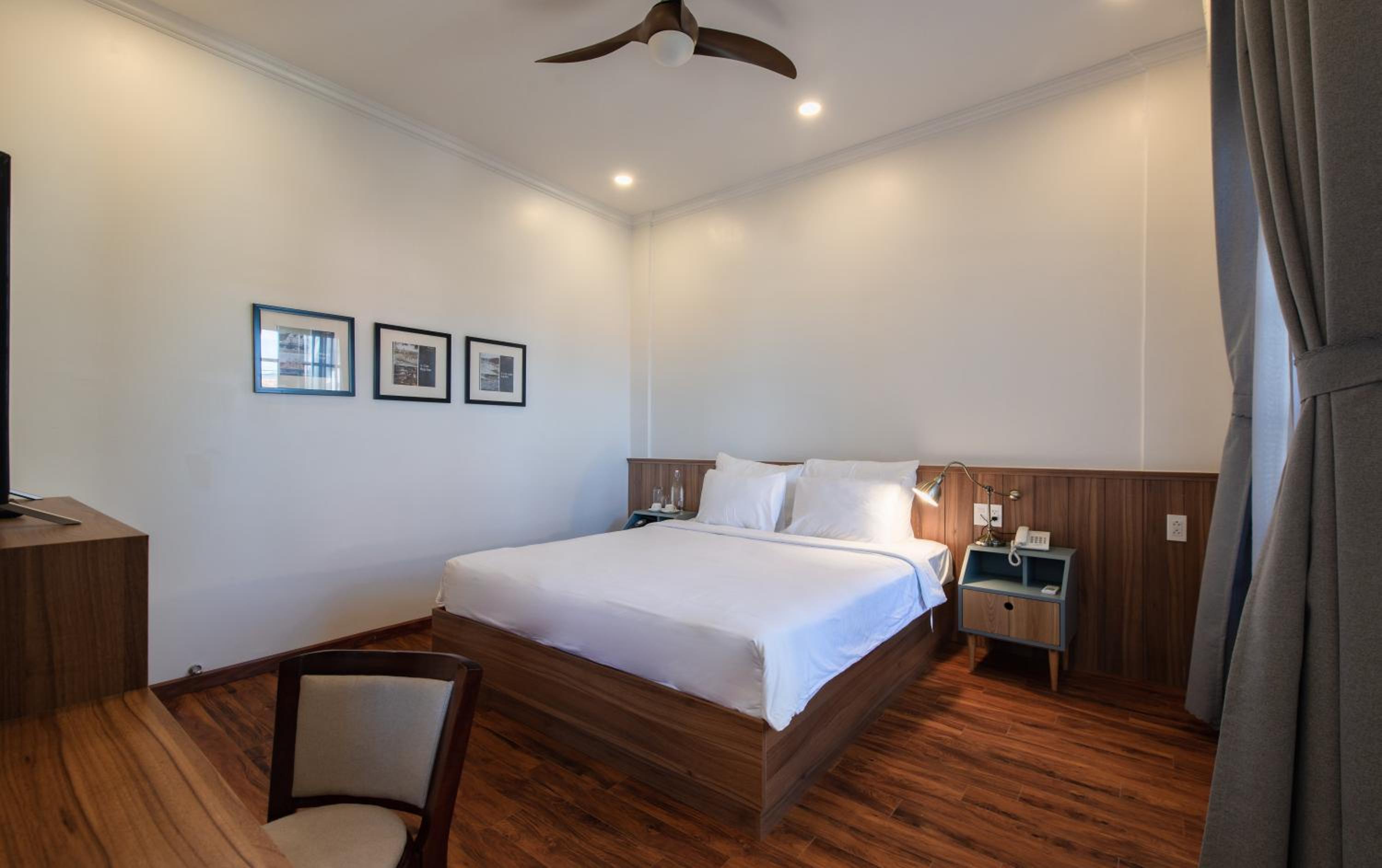 Superior Double Room with Balcony - Photo 26