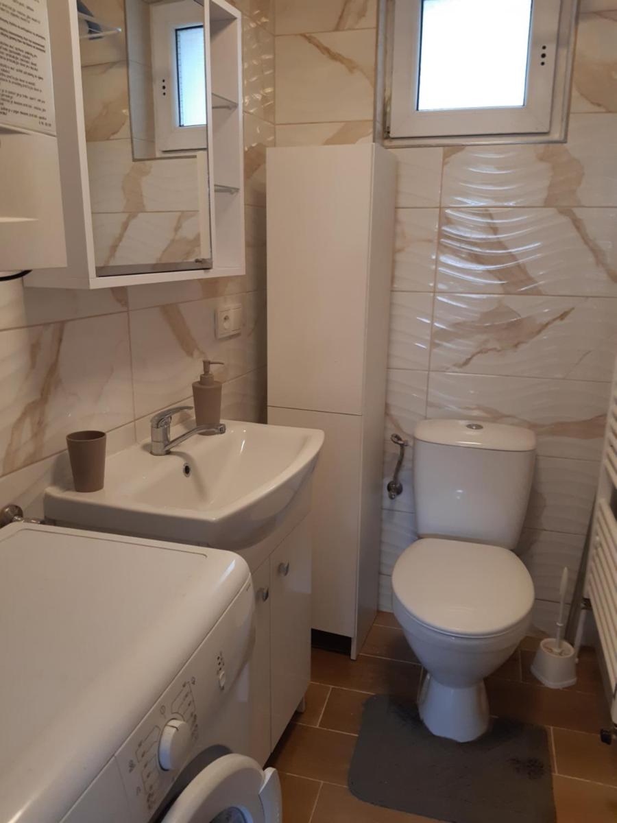 One-Bedroom House photo 2