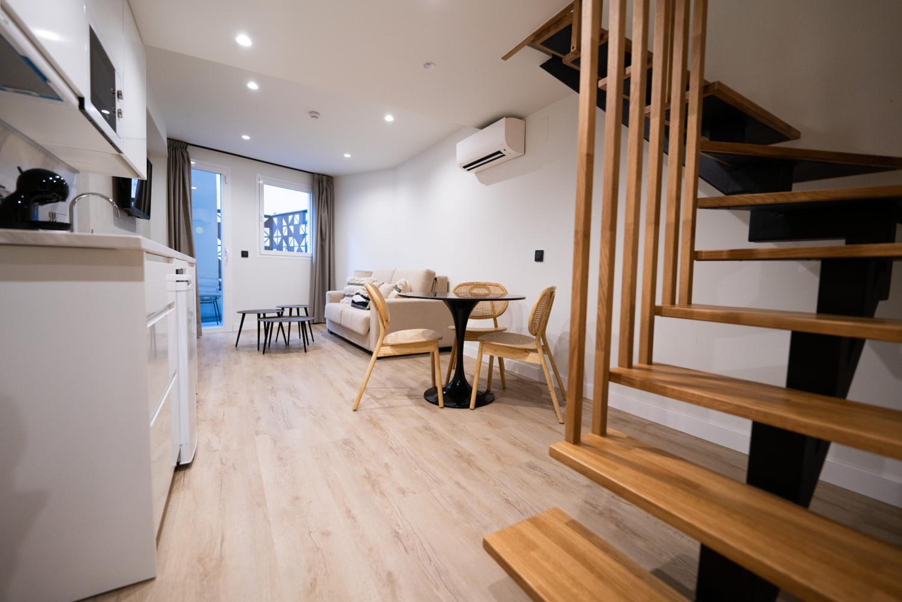 Superior Duplex Apartment with Terrace