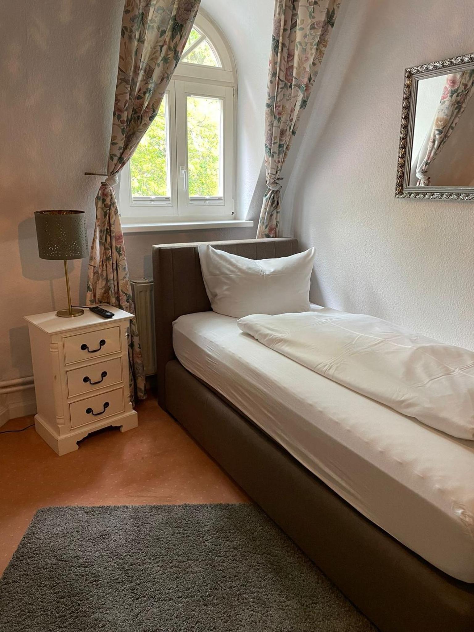 Single Room With Garden View