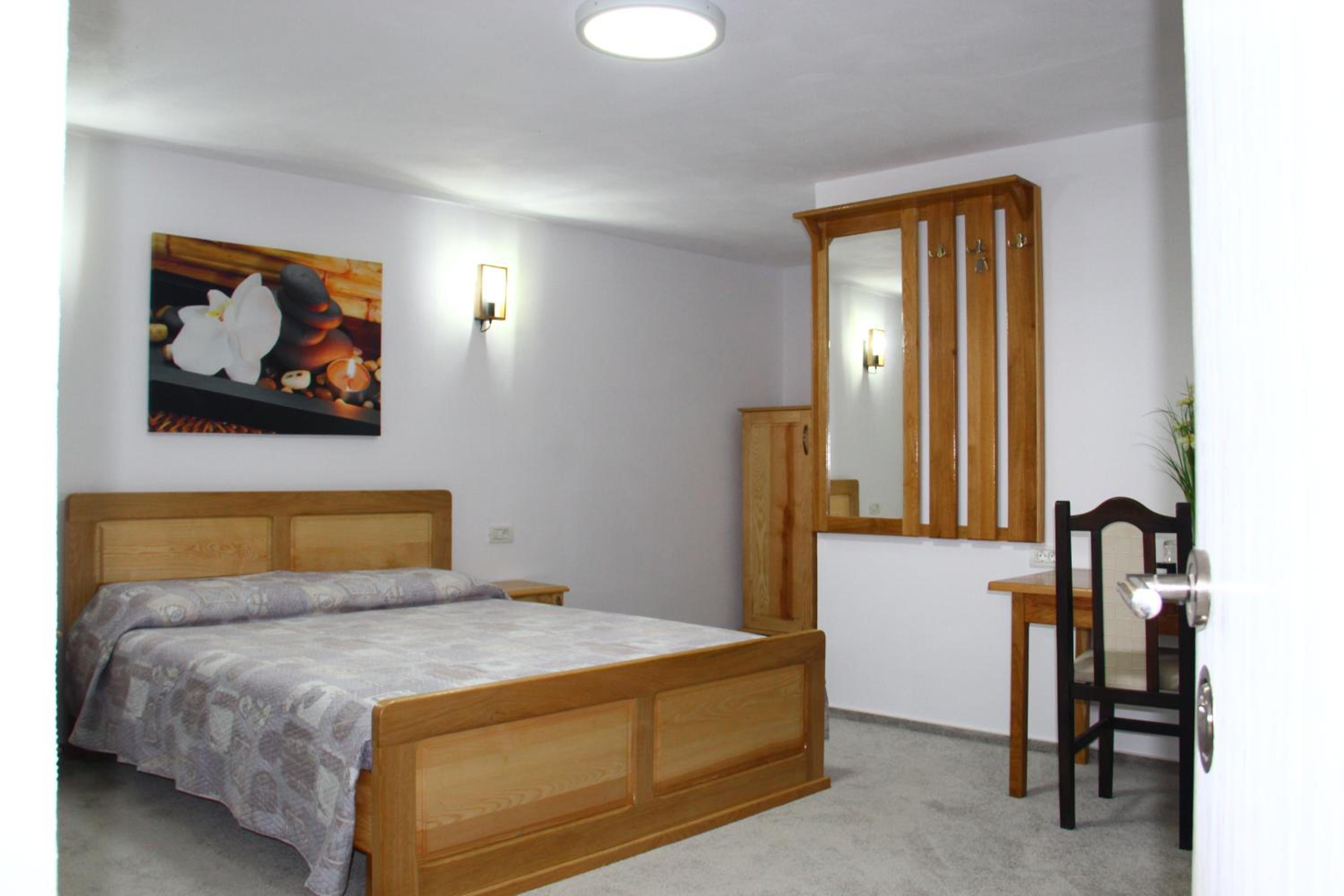 Deluxe Room (2 Adults + 1 Child) photo 1