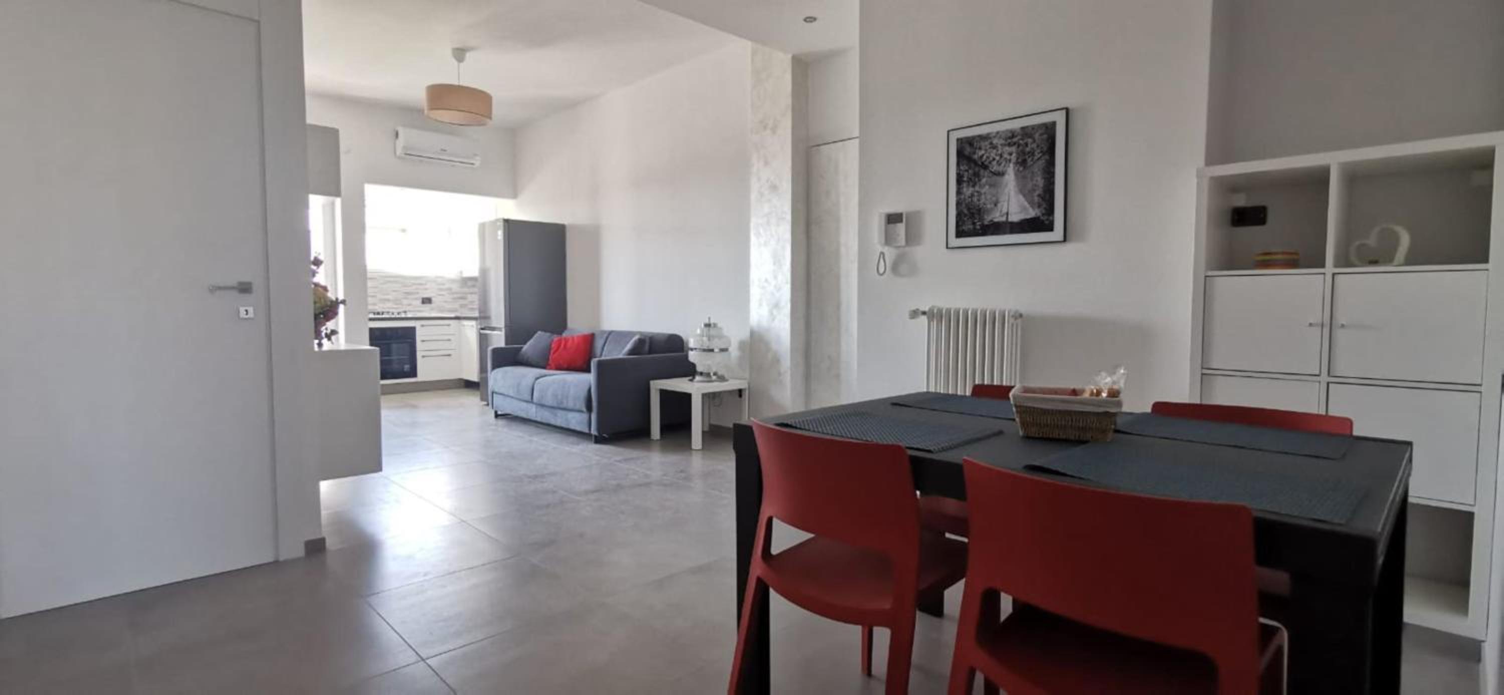 One-Bedroom Apartment