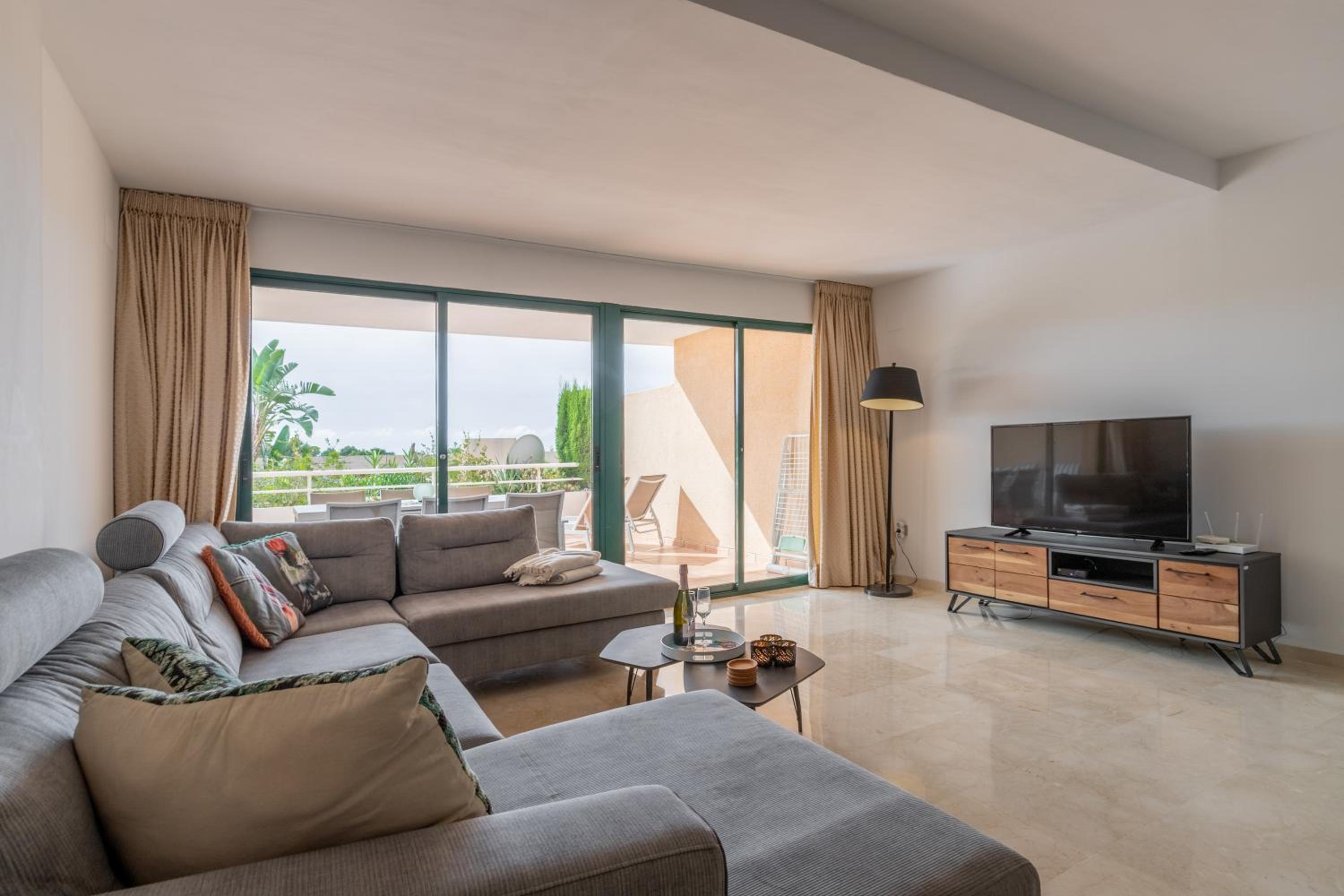 Three-Bedroom Apartment with Mountain View