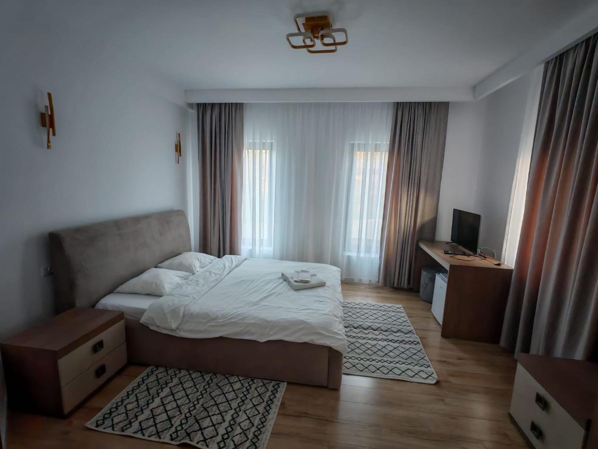 King Room with Mountain View