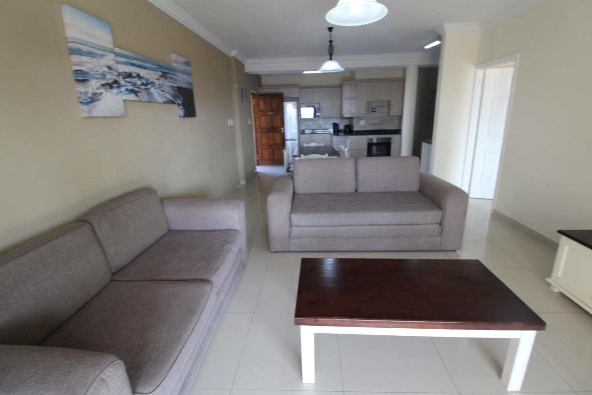 Apartment photo 2