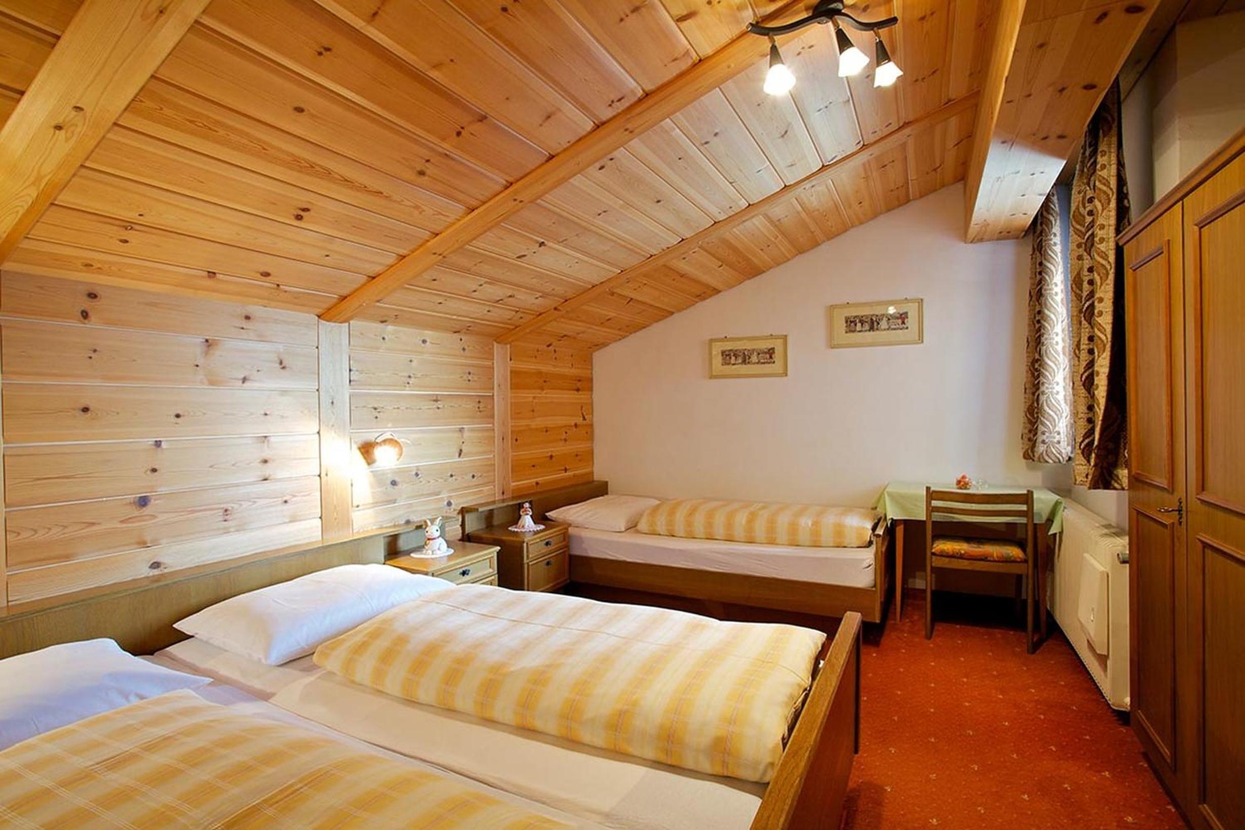 Two-Bedroom Deluxe Apartment with Garden View