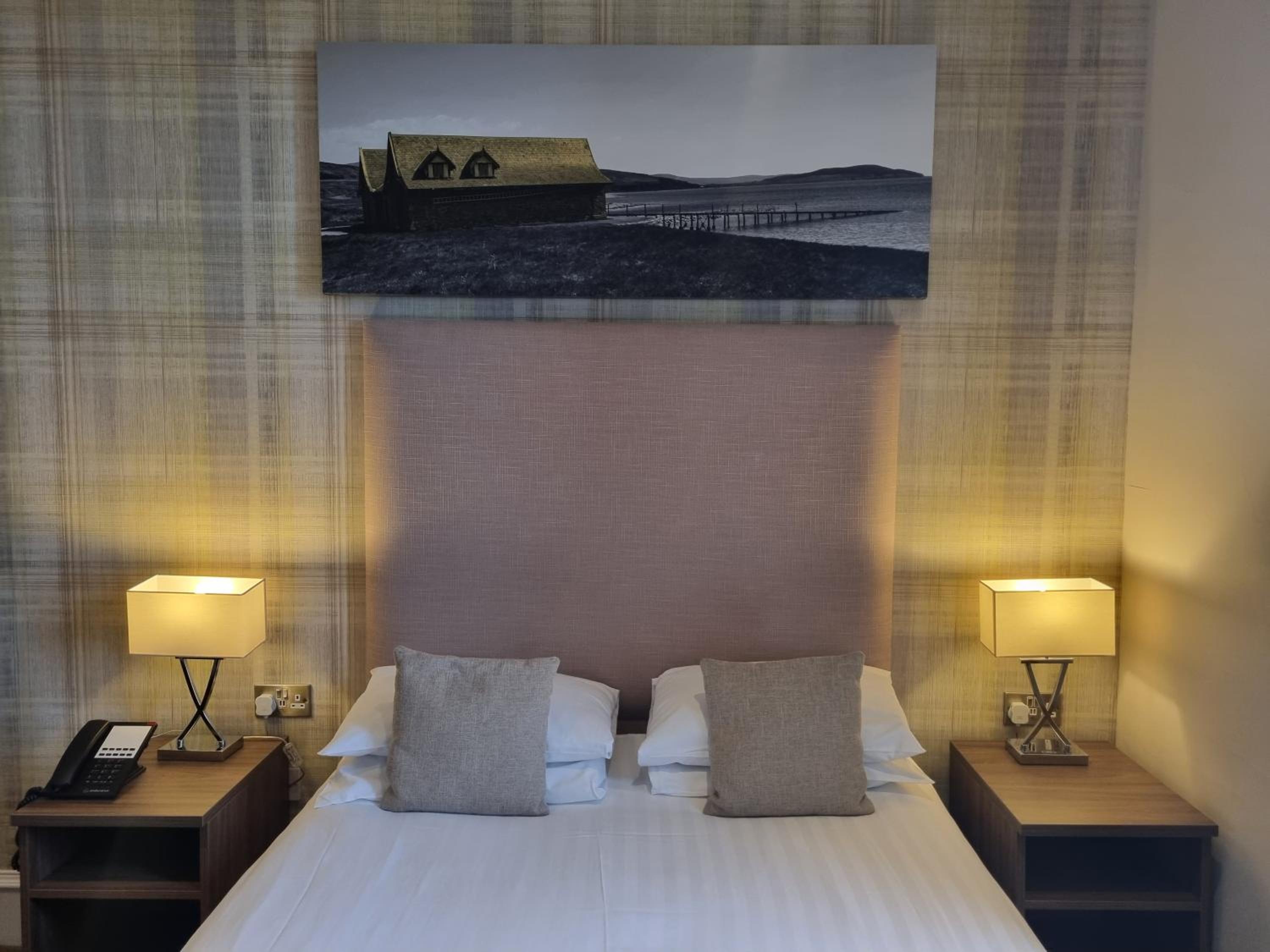 Single Room photo 2