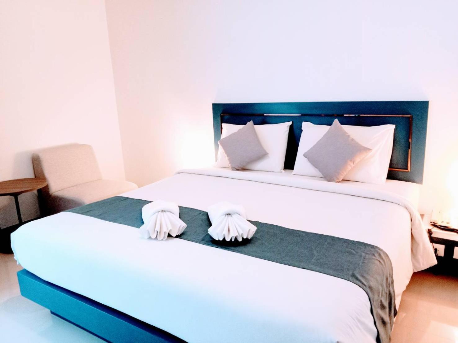 Standard Double Room - Photo 3