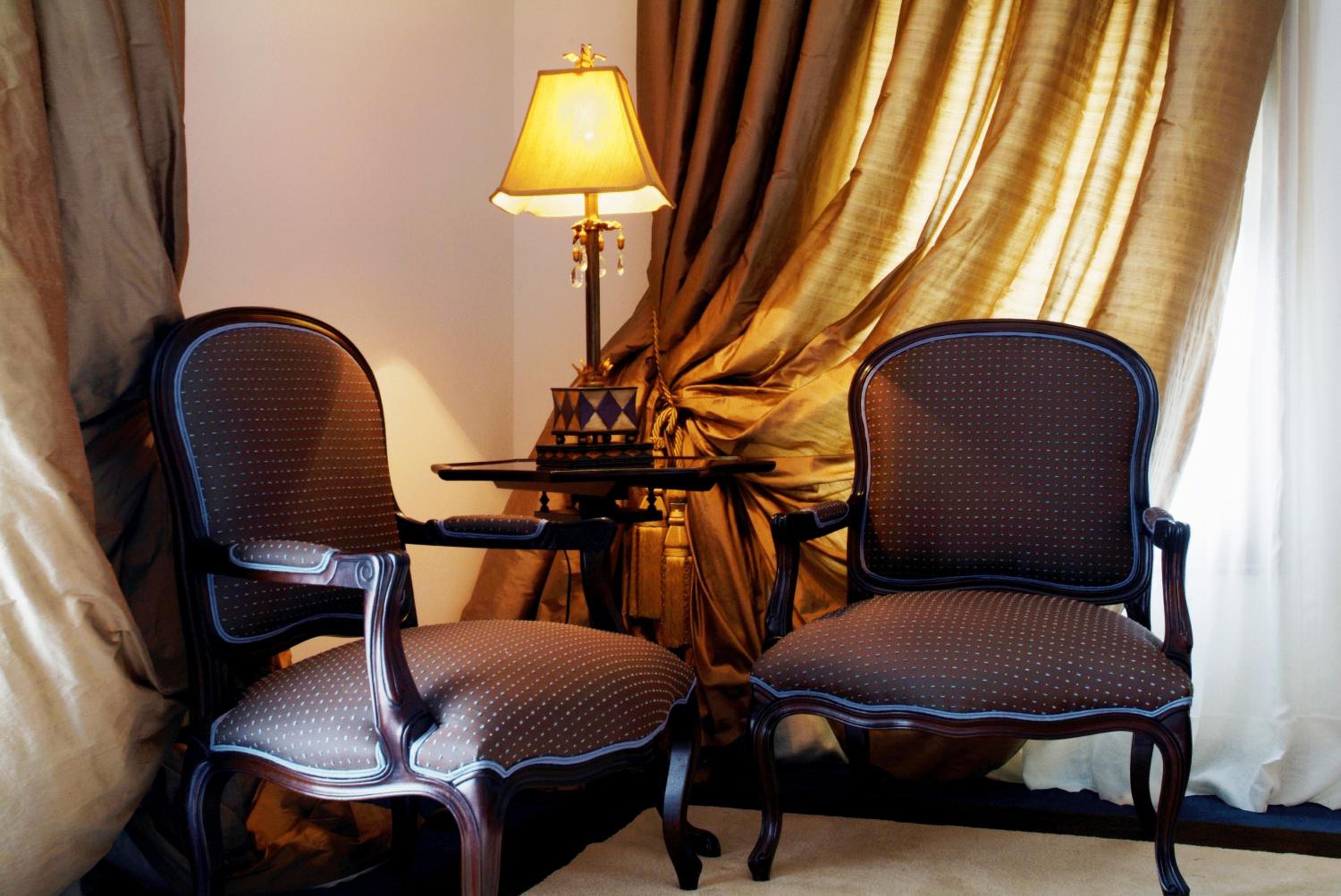 Suite - Photo 10