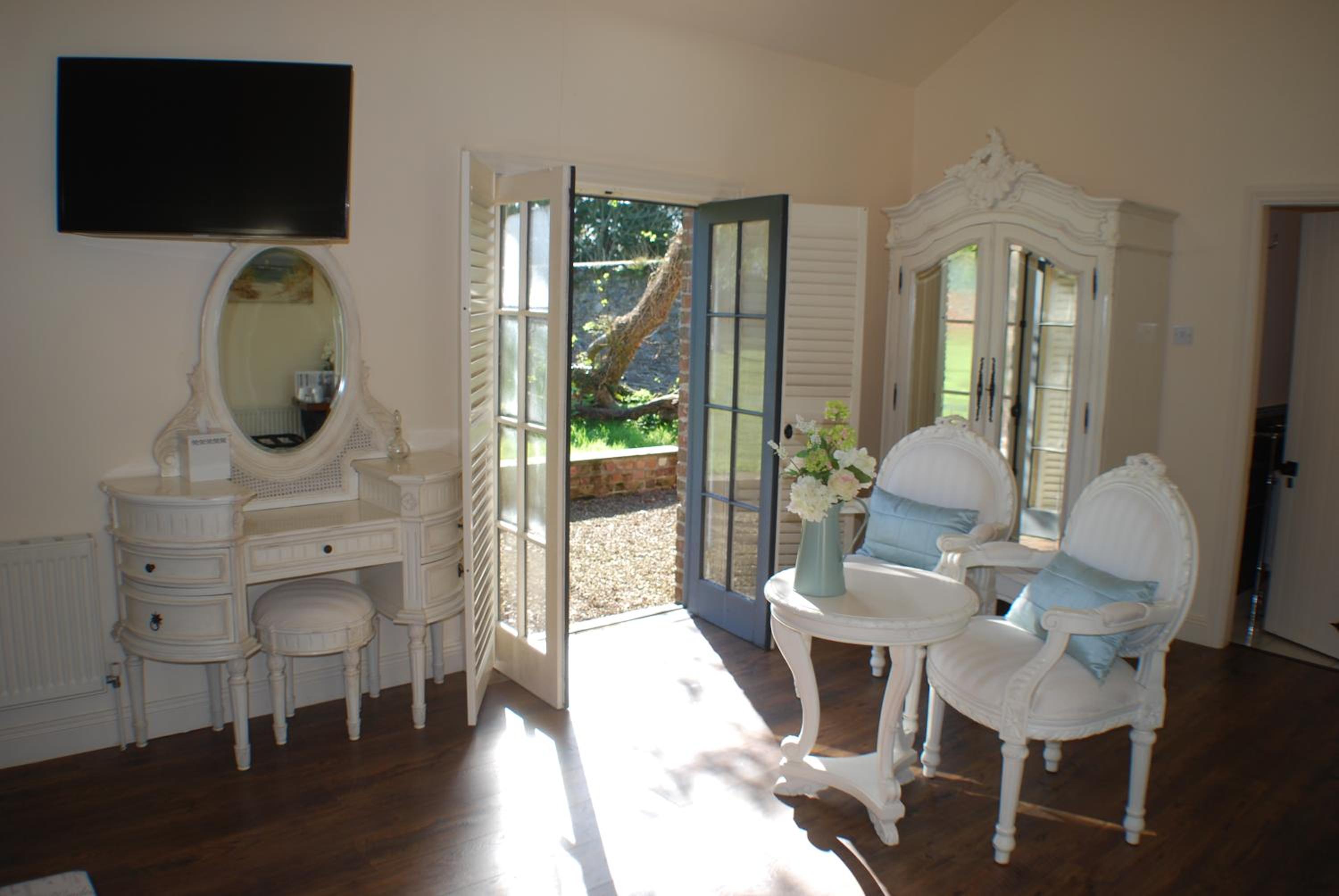 Superior King Room photo 2