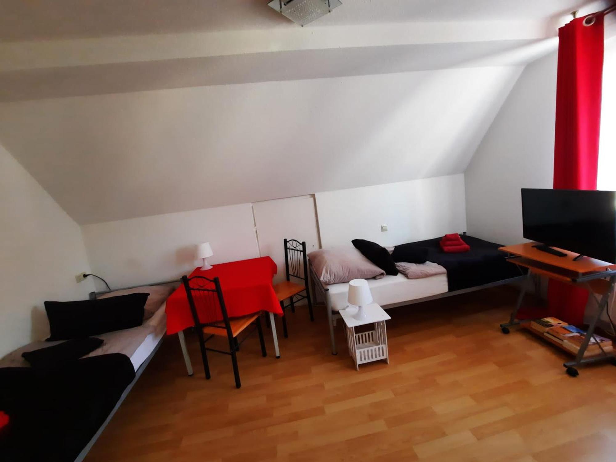 Apartment with Gardeview-smoking area photo 3