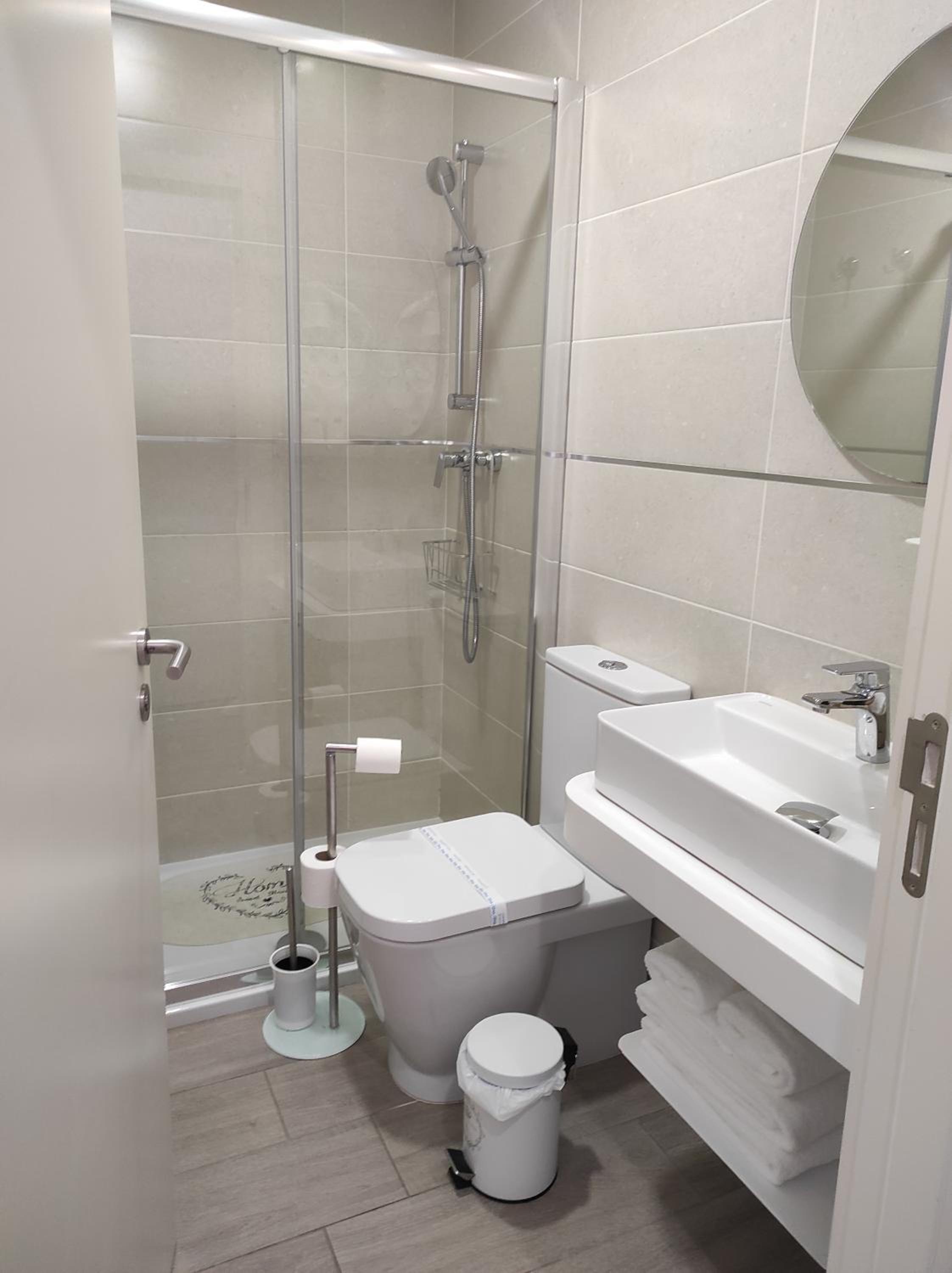 Double Room - Photo 2