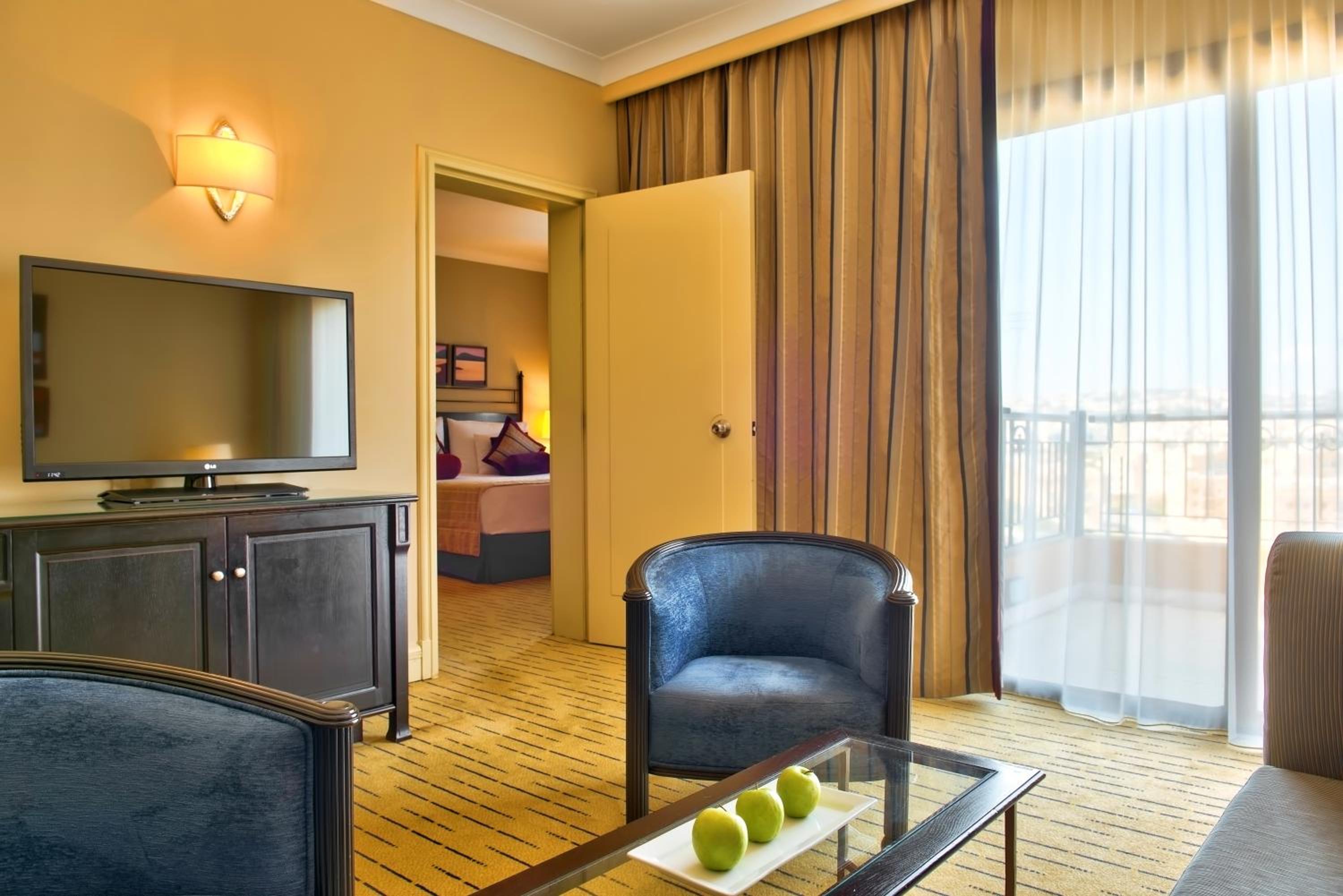 Deluxe Suite Twin with Sea View